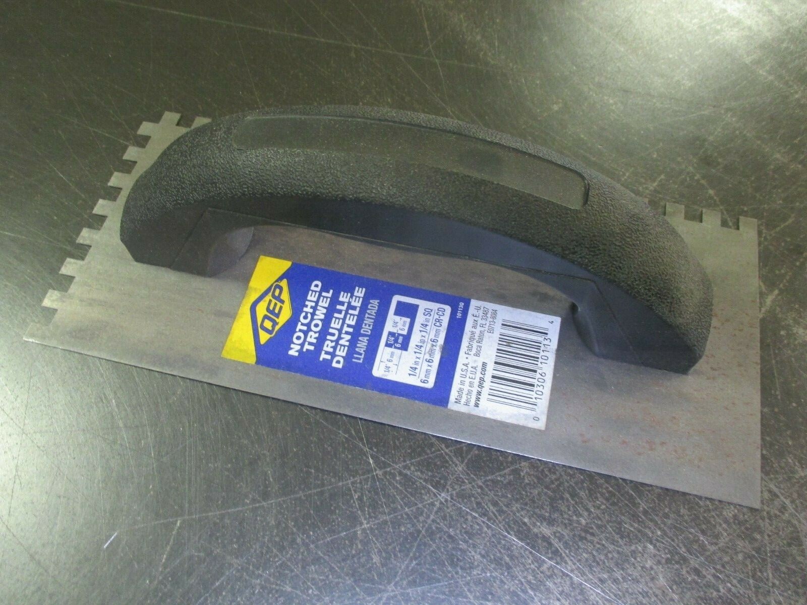 NEW QEP 10113 Tile Type Notched Steel Flooring Trowel w/ Plastic Handle