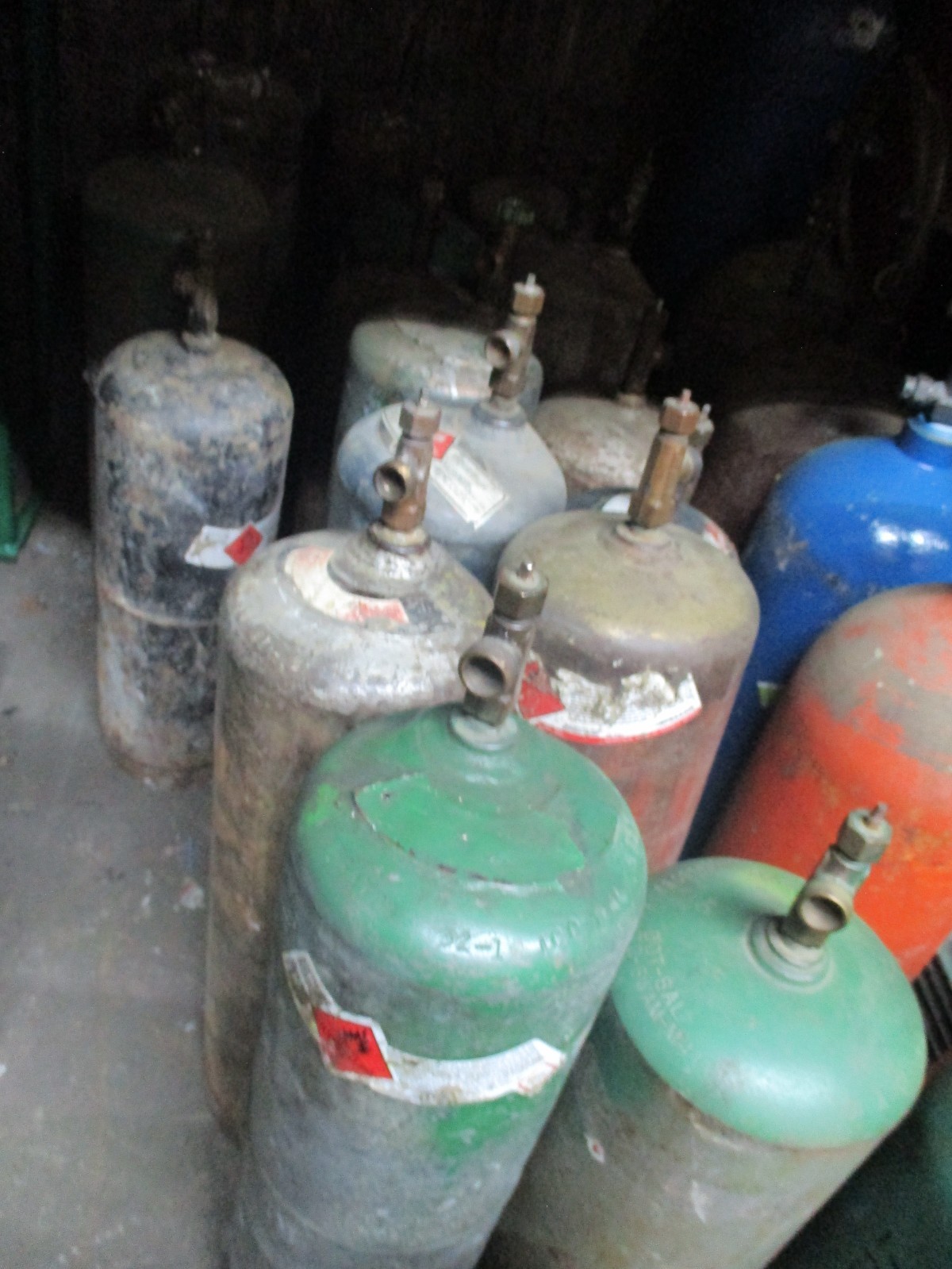 3 ACETYLENE B TANK 40cu