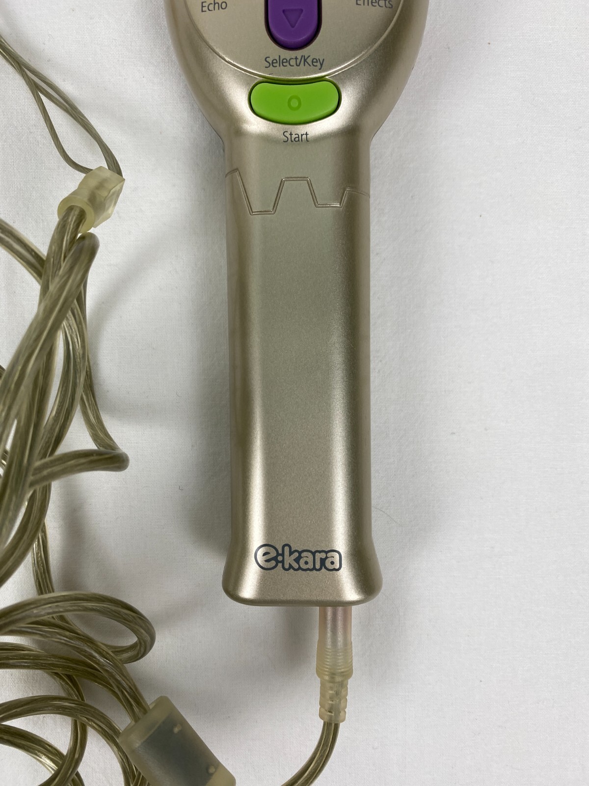 Takara e-Kara Karaoke Microphone with 3 Cartridges Vol 1 & 9 plus 5 songs