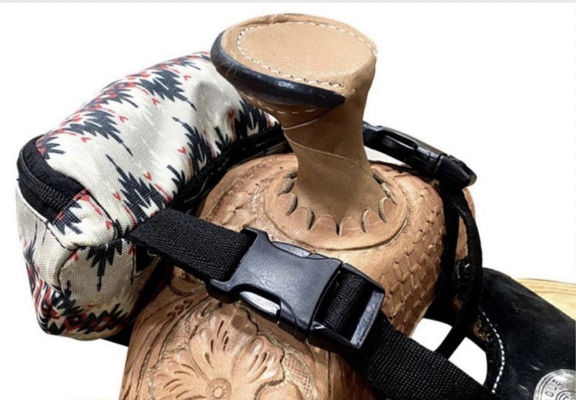 Western Genuine Hair On Cowhide Western Saddle Pouch Trail Riding Tack