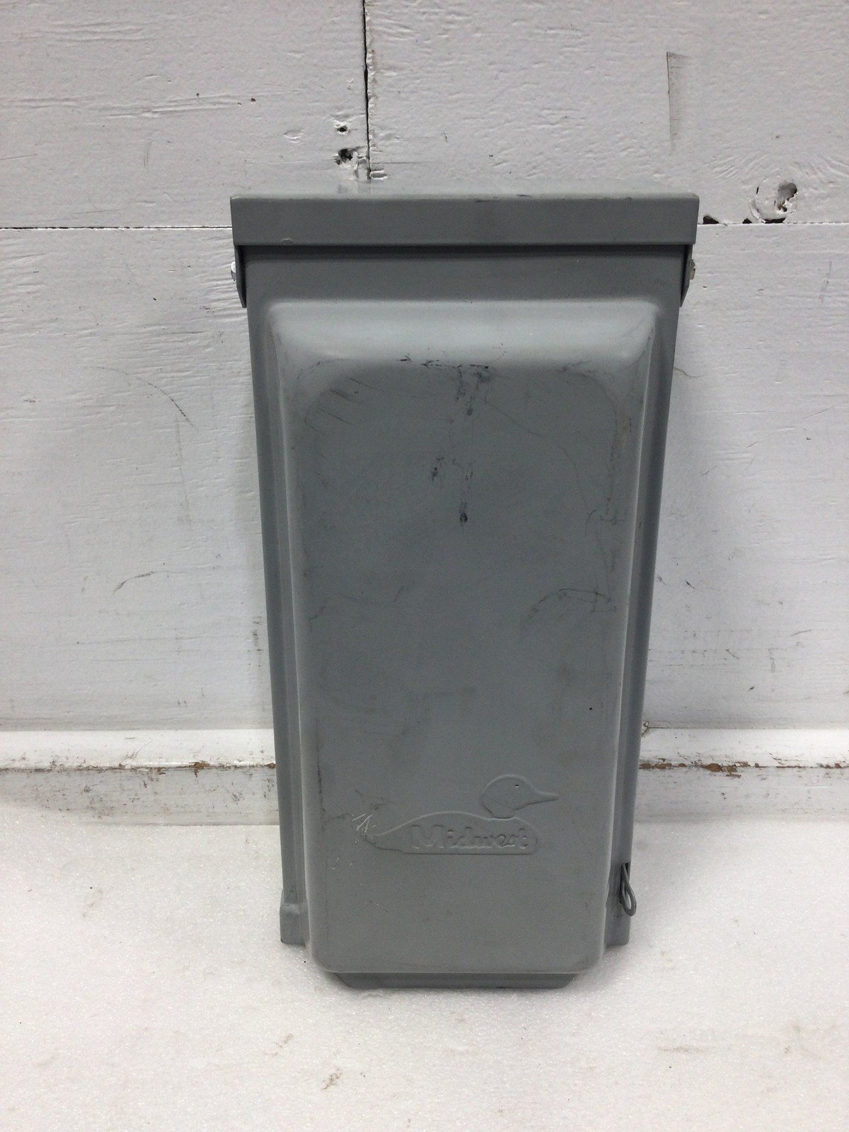 Midwest U050N Outdoor Twist Lock Power Outlet 50A 3 Wire 120/240V Surface Mount