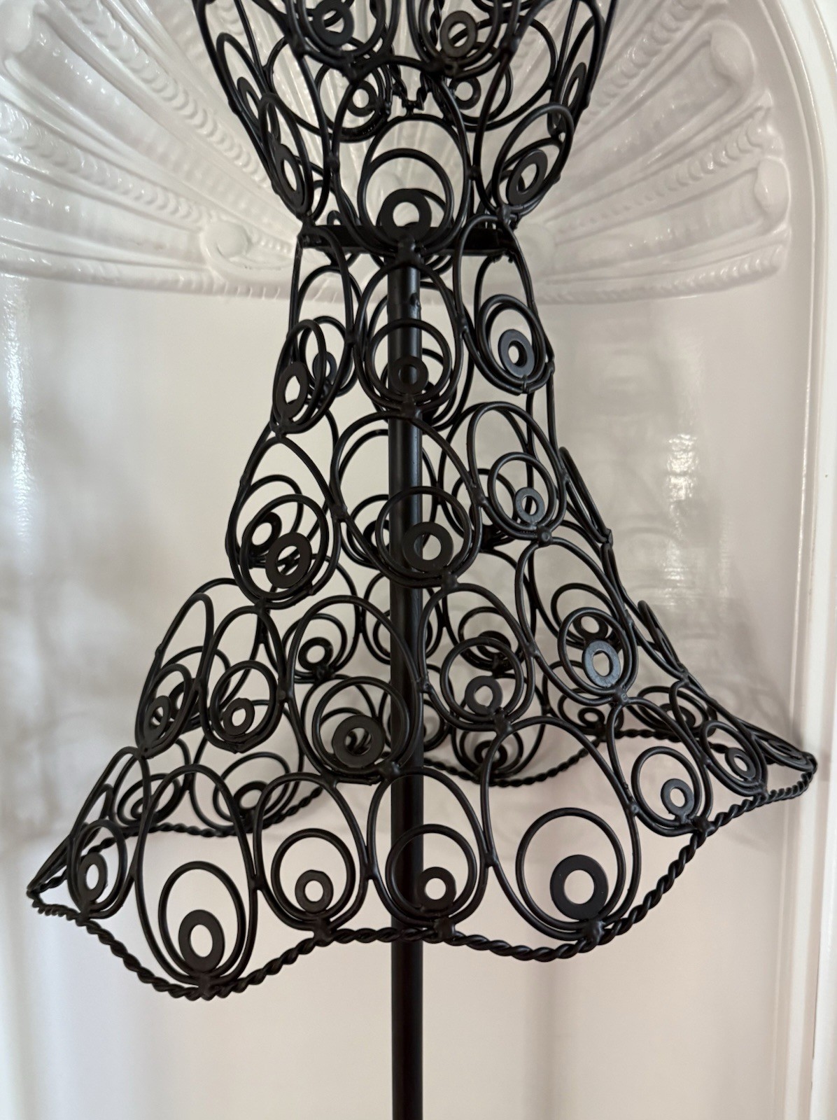 Black Wire Metal Dress Form Mannequin Jewelry Holder Display Stand