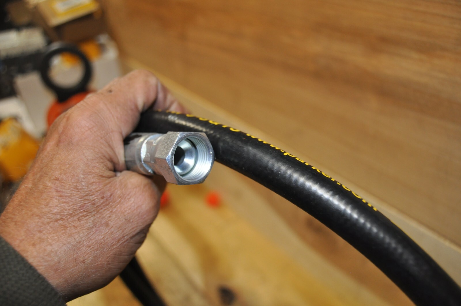 Parker 451TC-6 3000PSI Hyd.Hose 3/8”ID 75”IN LONG -6 45 DEG SWIVEL -8 STRAIGHT