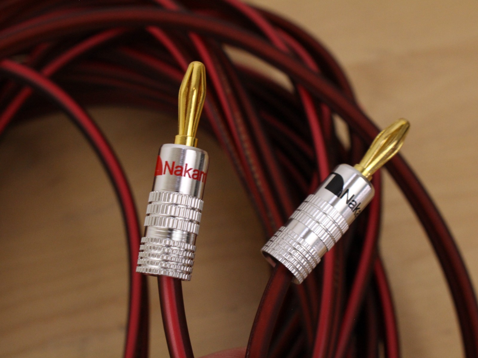 Audiophile Hi-Fi 14 Gauge Speaker Wire 16 Feet RCA to 2 Banana Terminals