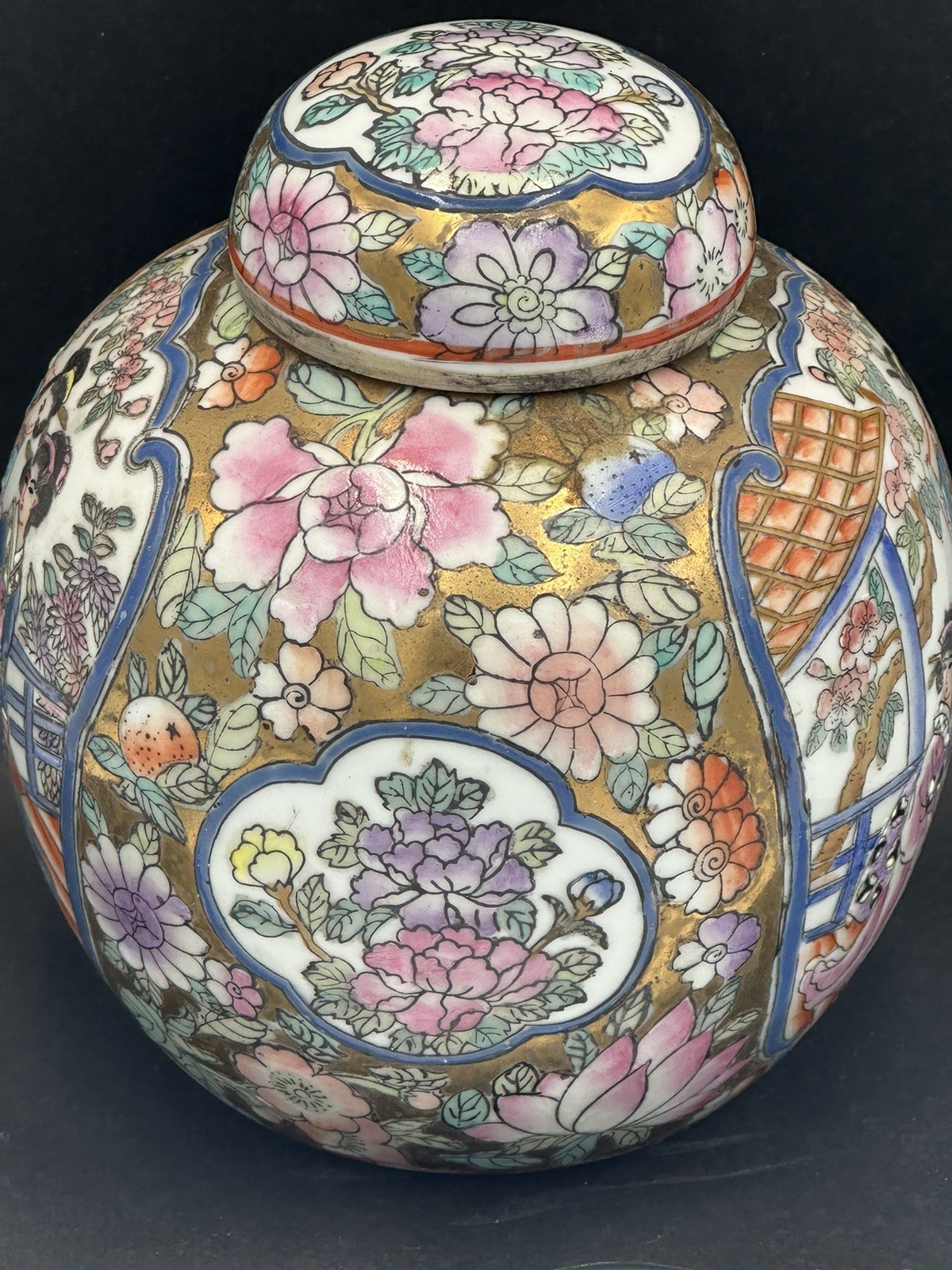 Vintage Chinese Ginger Jar w Lid Famille Rose Gold Satsuma Style Moriage 1960s