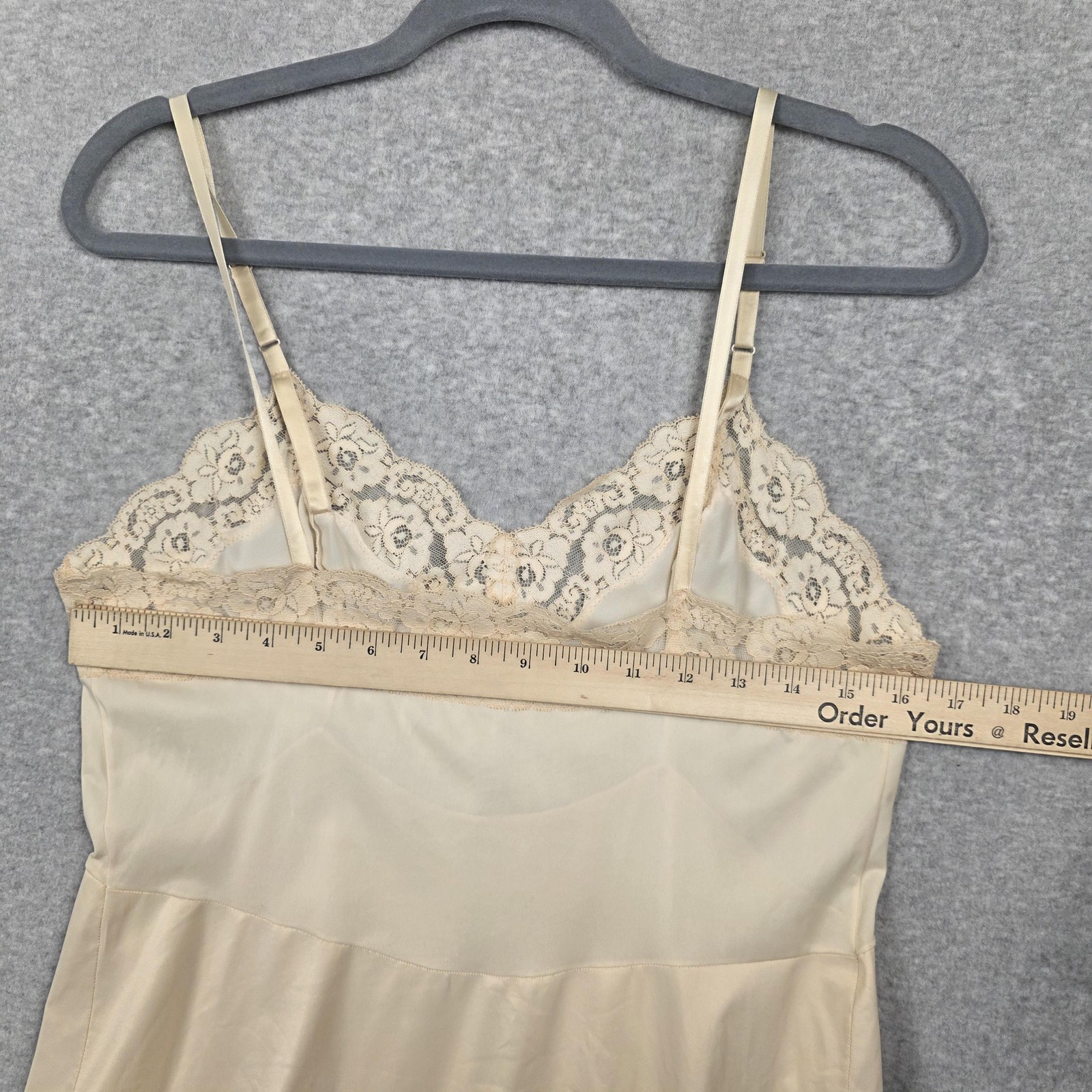 Vintage Vanity Fair Slip Dress Womens Large White Nylon Lace Trim Lingerie 90s