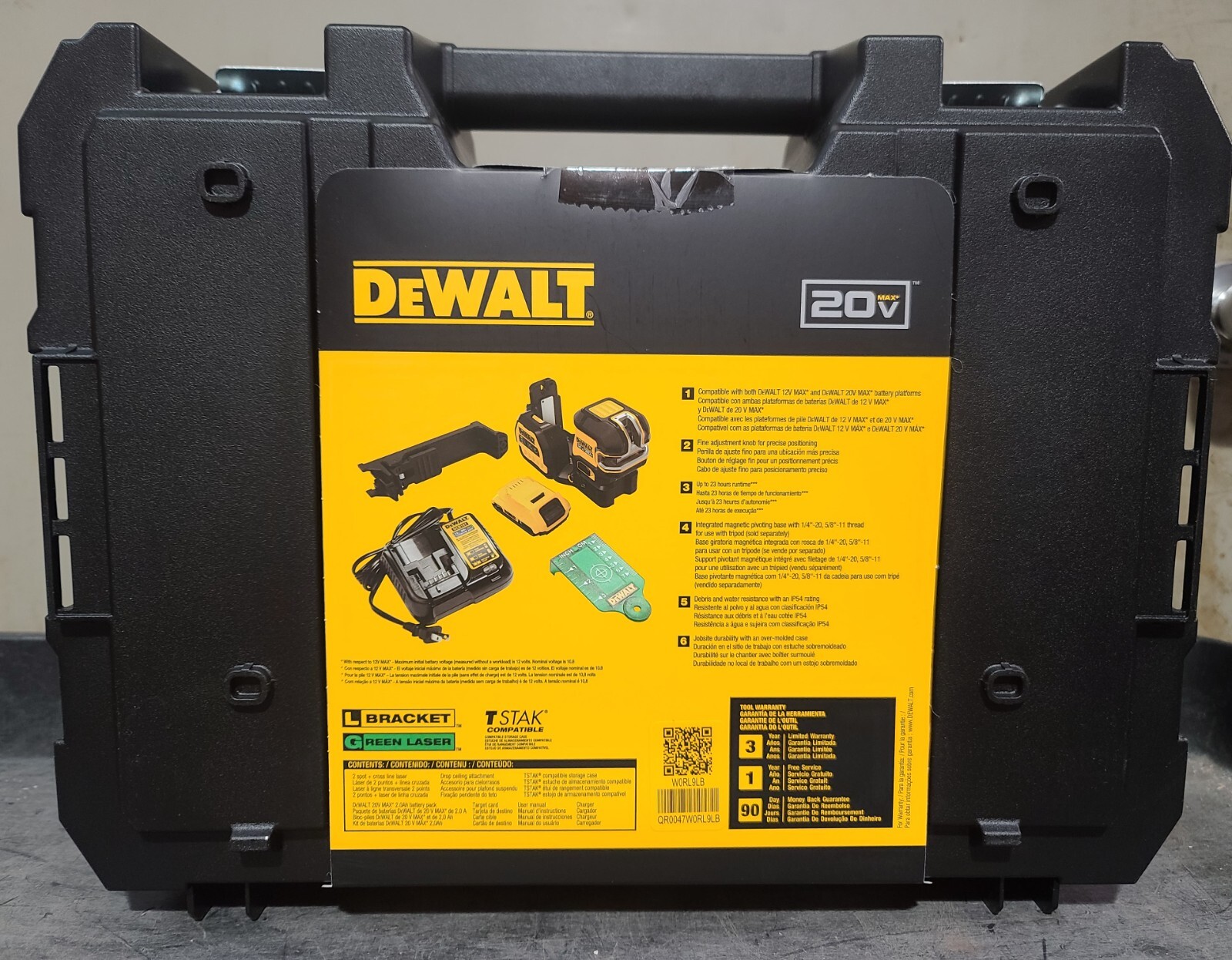 DEWALT DCLE34220G 20V MAX 2-SPOT GREEN LINE LASER KIT