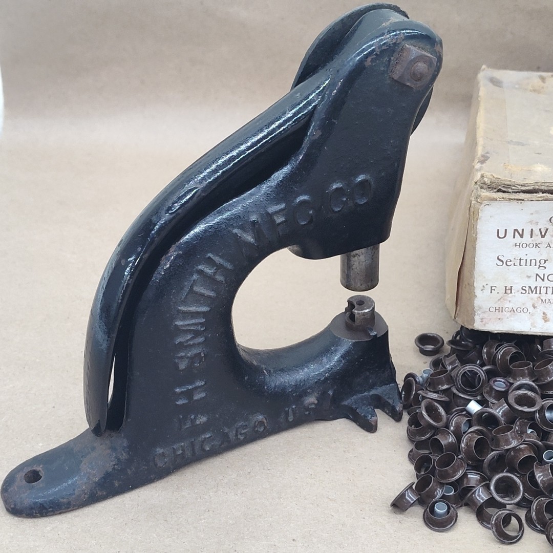 Smith Universal Hook & Eyelet Setting Machine No7 Hand Press Grommet Klondyke