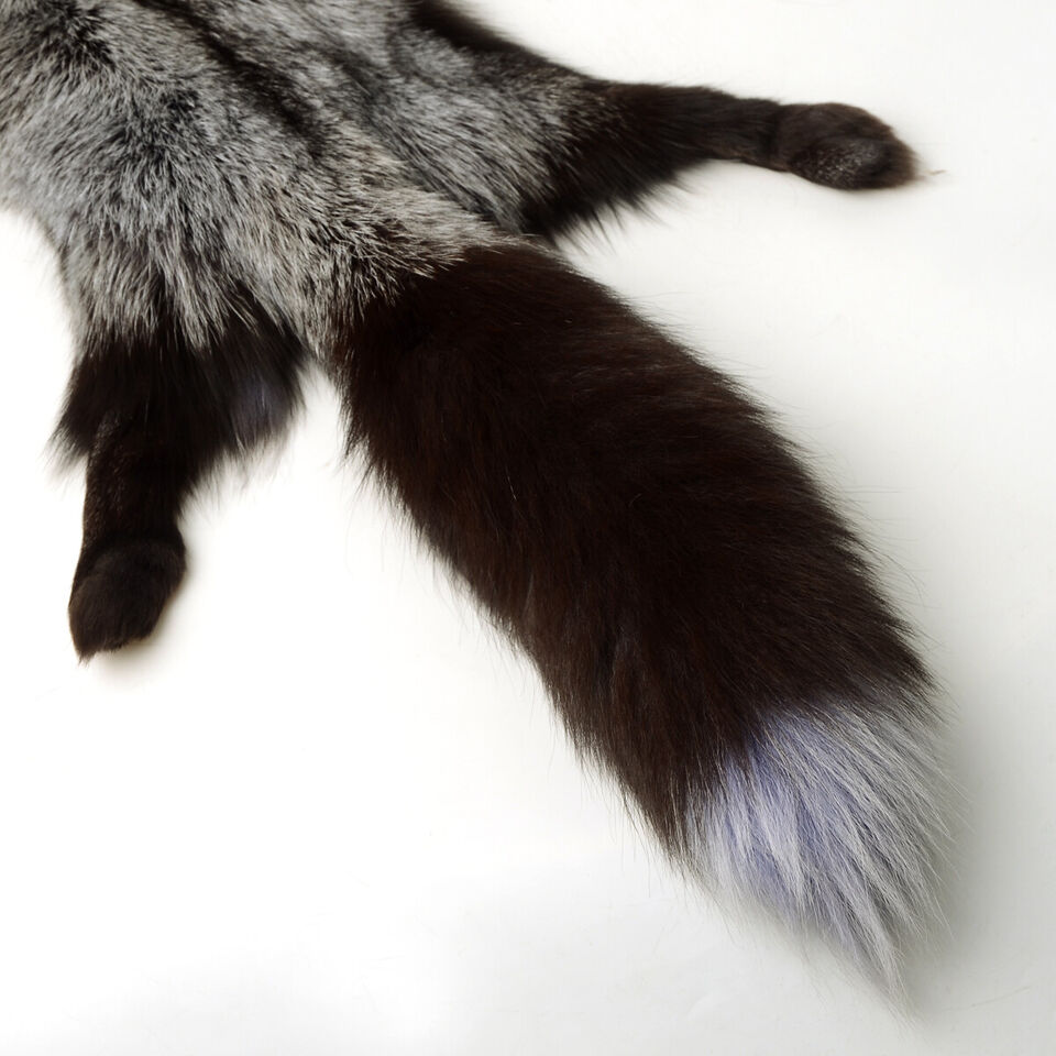 100% Natural Silver Fox Skin Hides Tanned Real Fur Pelt Leather Decor 39-47 inch