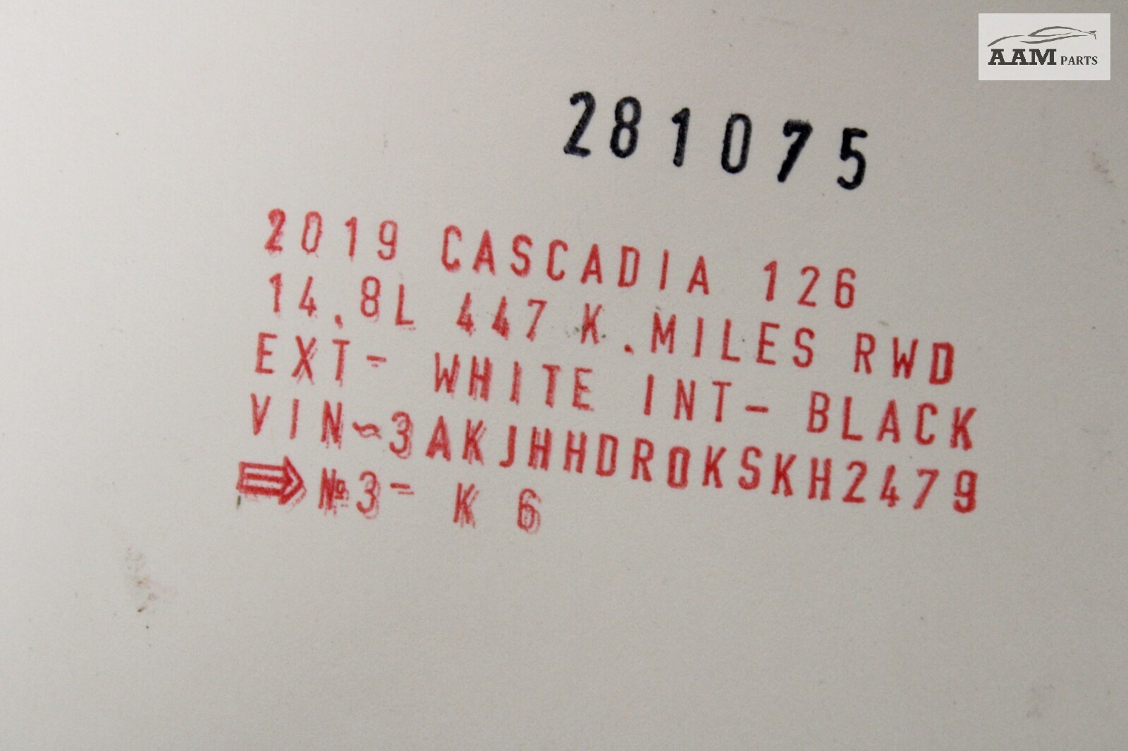 2018-2024 FREIGHTLINER CASCADIA WHEEL TIRE 295/75 R22.5 DOUBLE COIN OEM