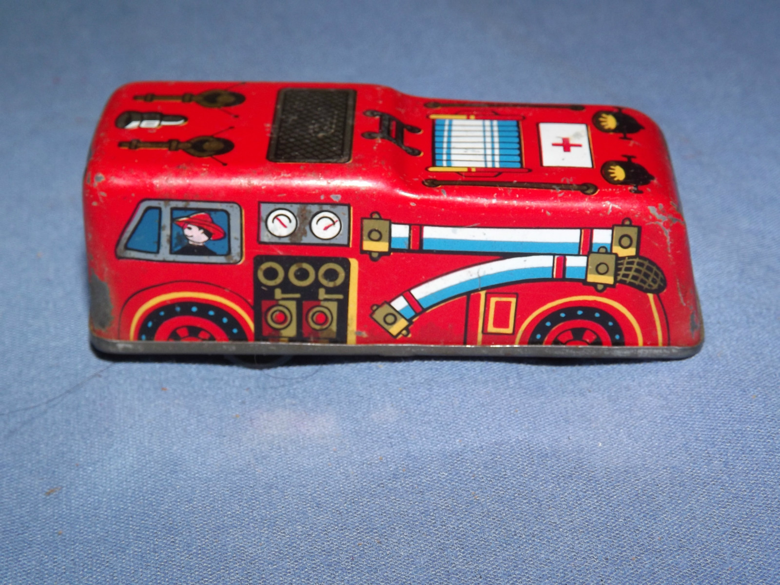 VINTAGE TOY 1960-70S KANTO TOYS MINI TIN LITHO WIND UP FIRE TRUCK