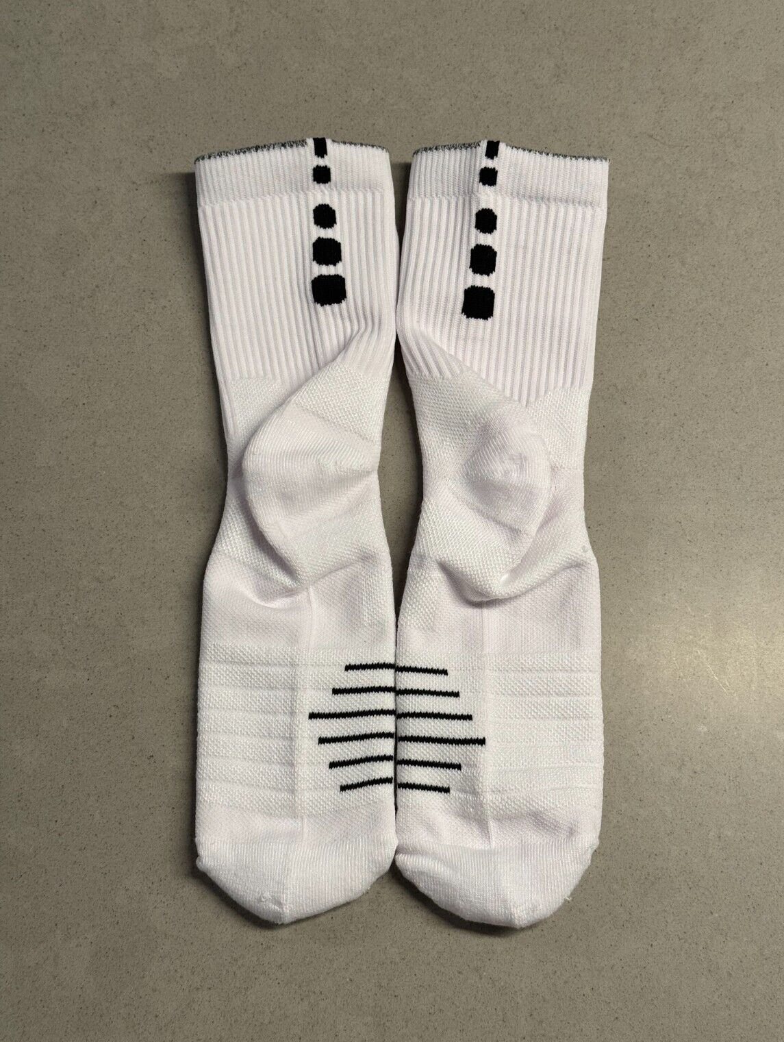 Nike NBA AUTHENTICS - Elite Quick Socks - All Colors - Mid Length All Large