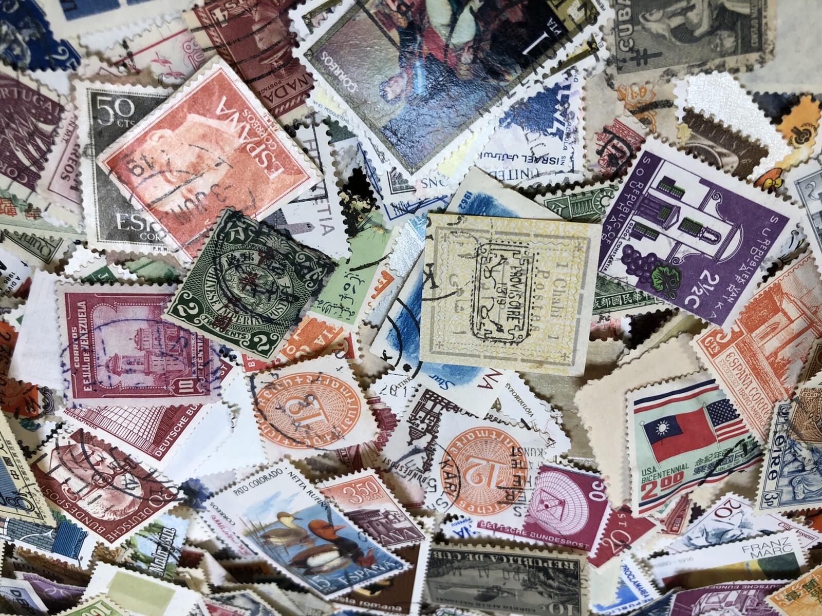 world mix stamp poundage kiloware lot 400-500 pcs 1 oz packet stamps off paper