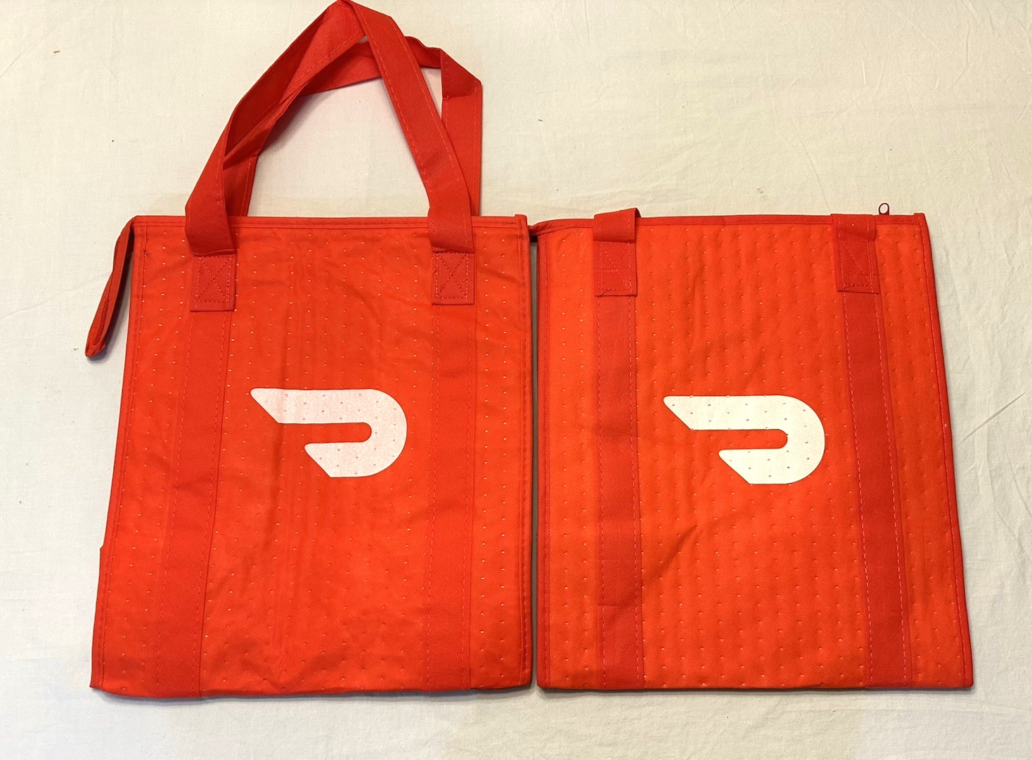 Lot of 5 ~ DOORDASH ~ 13x15x9 ~ Zippered Insulated Delivery Bag / Tote ~