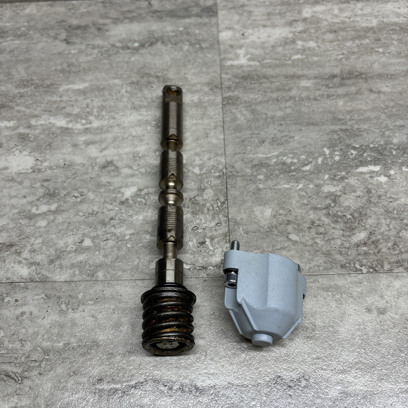 OEM Salami Spa Replacement Spool W/ Dust Cap & Spring For VD8A, New Read Descrip