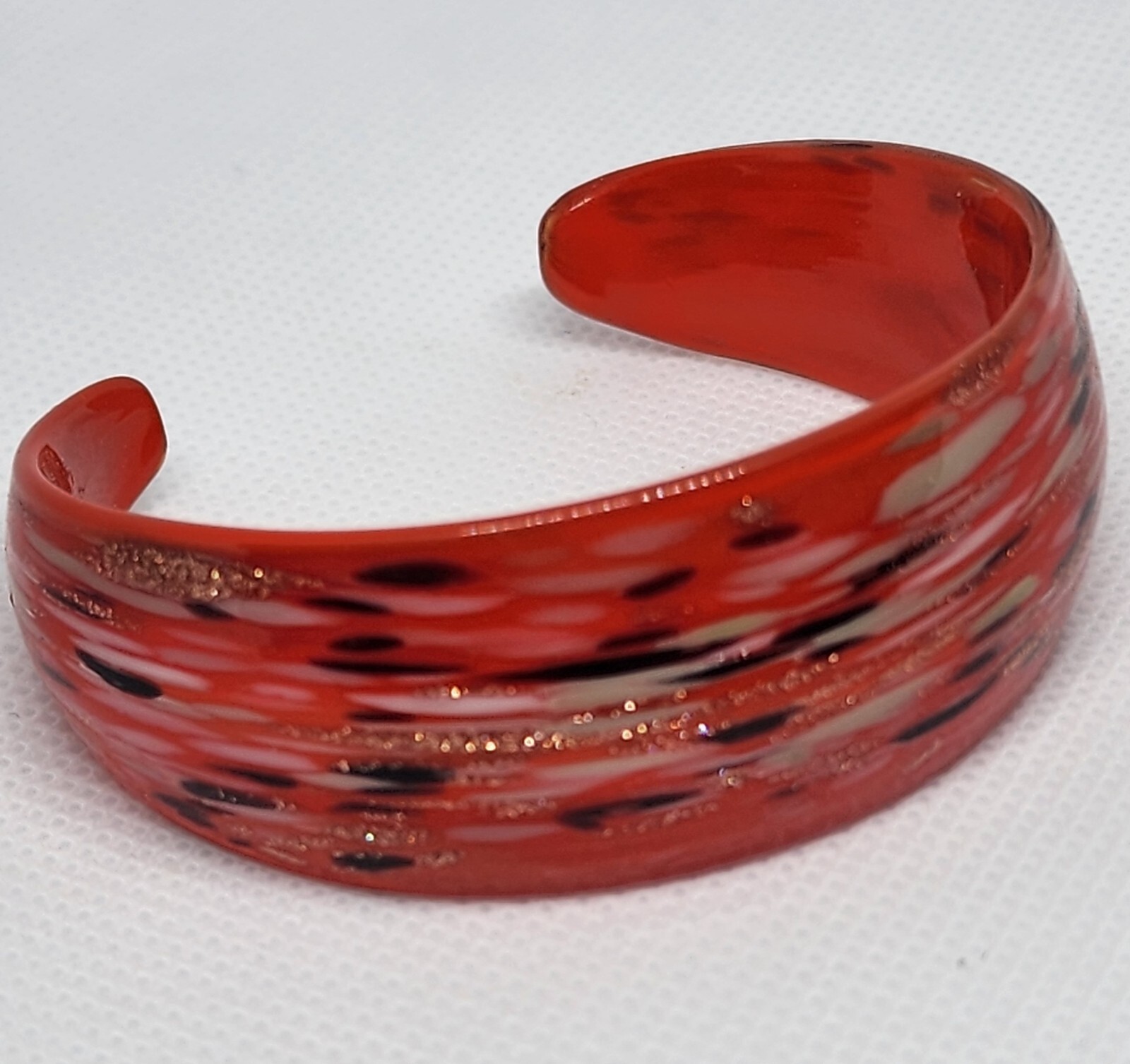 Red Black Beige Glass Cuff Bracelet with Gold Glitter Pre-Owned