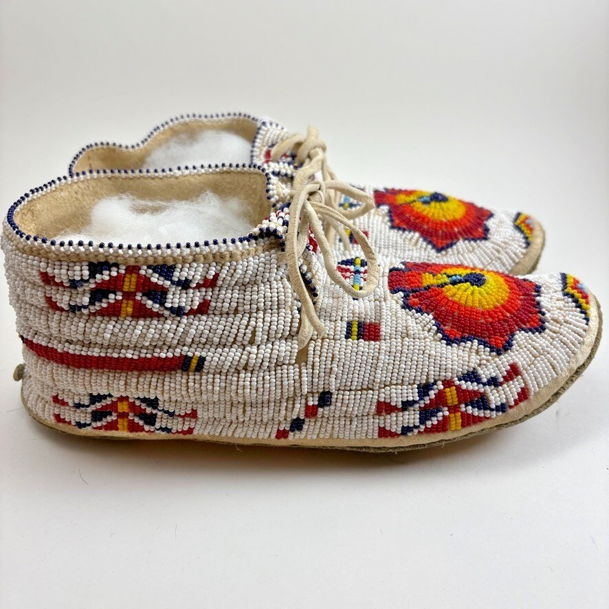 Antique Plains Indians Native American Moccasins Beaded Ceremonial Sioux