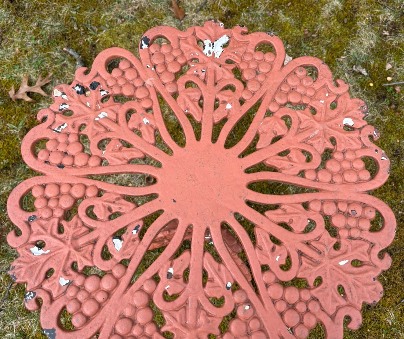 Vintage Victorian Grape Vine Cast Iron Patio Bistro Table GRIFFIN LEGS Garden