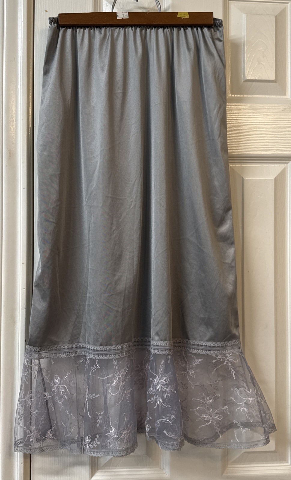 VTG Lace Trim Half Slip Skirt Womens Gray Nylon Lingerie Petticoat Bestform Sz L