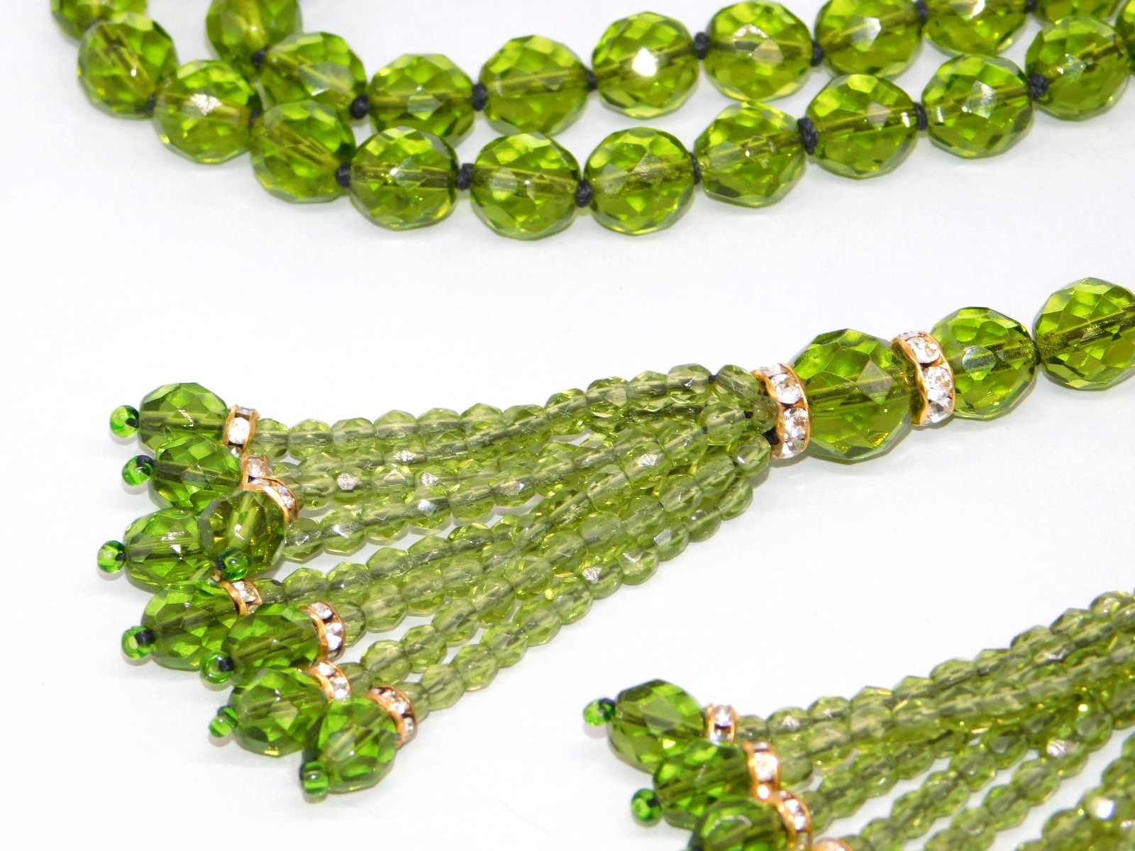 Vintage JOAN RIVERS Lariat Tassel Necklace Green Faceted Beads Flapper NWT