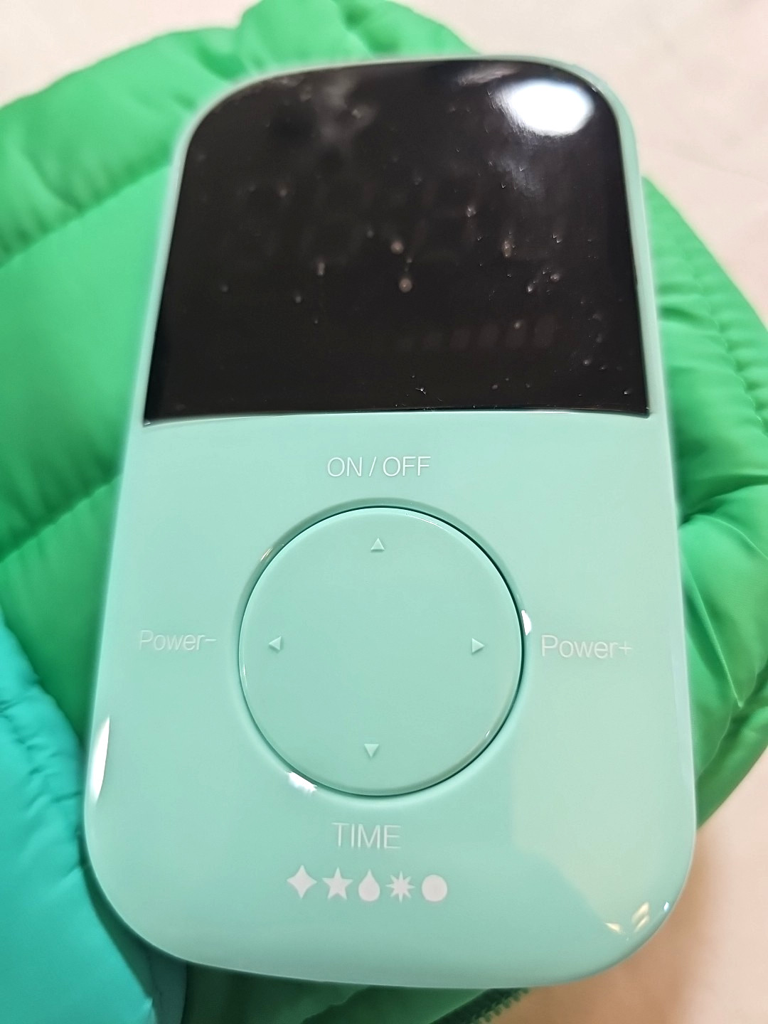 Nose Glow - Red Light Ear - Nose - Throat Care Appliance Retail $264.00!!