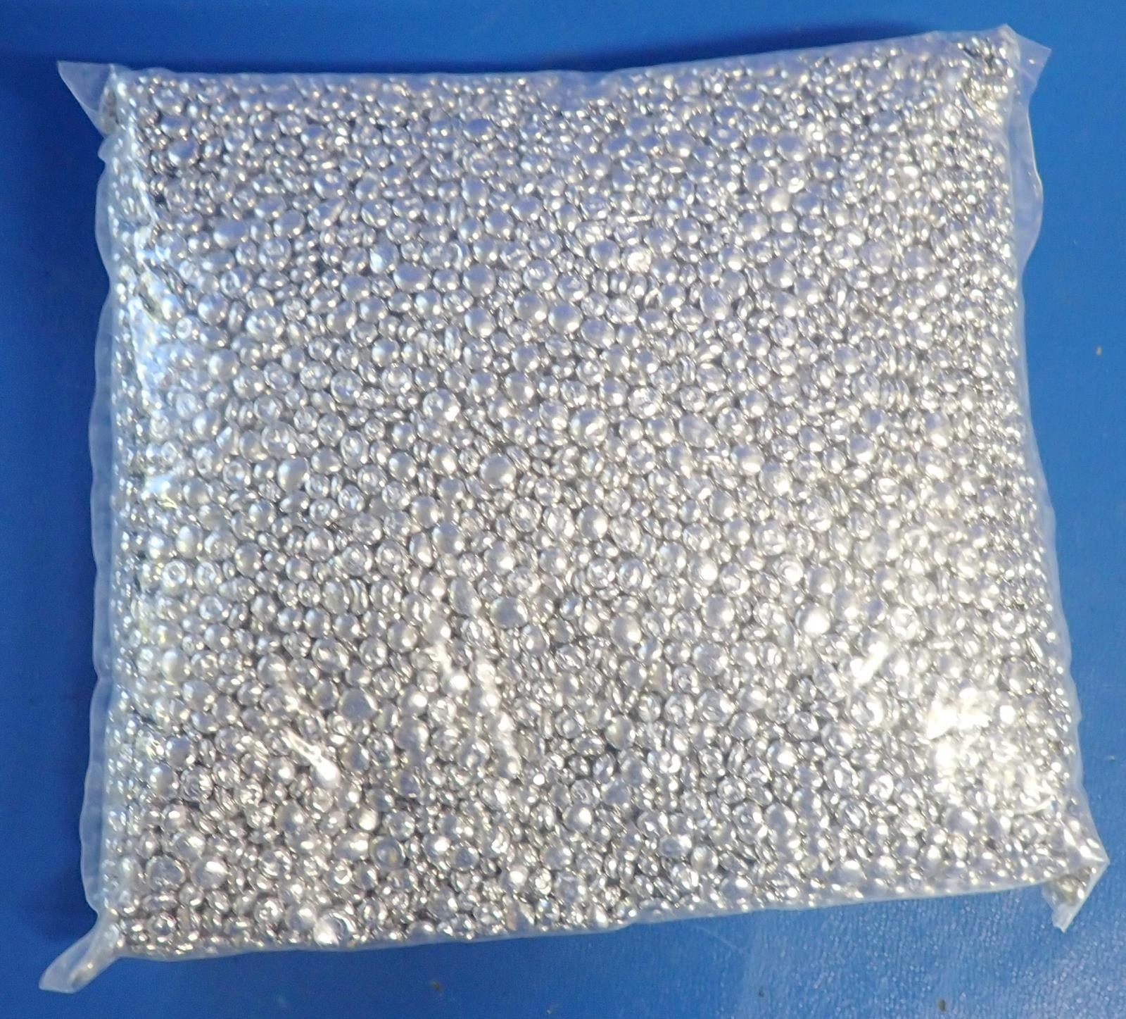 LAB ARMOR 42370-002 2 Liters, Metallic Water Bath Beads | New Open Box!