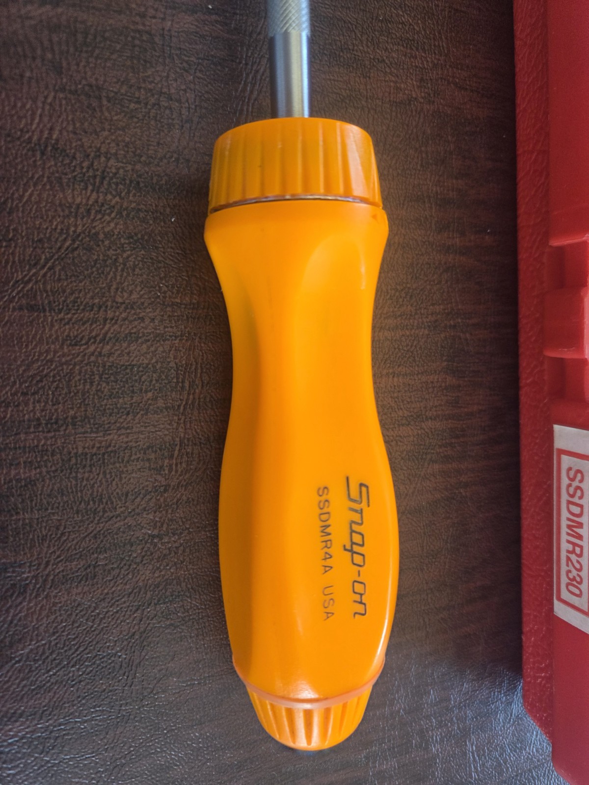 Snap On Tools SSDMR23O ORANGE 23 Piece Ratcheting Screwdriver Set With Case