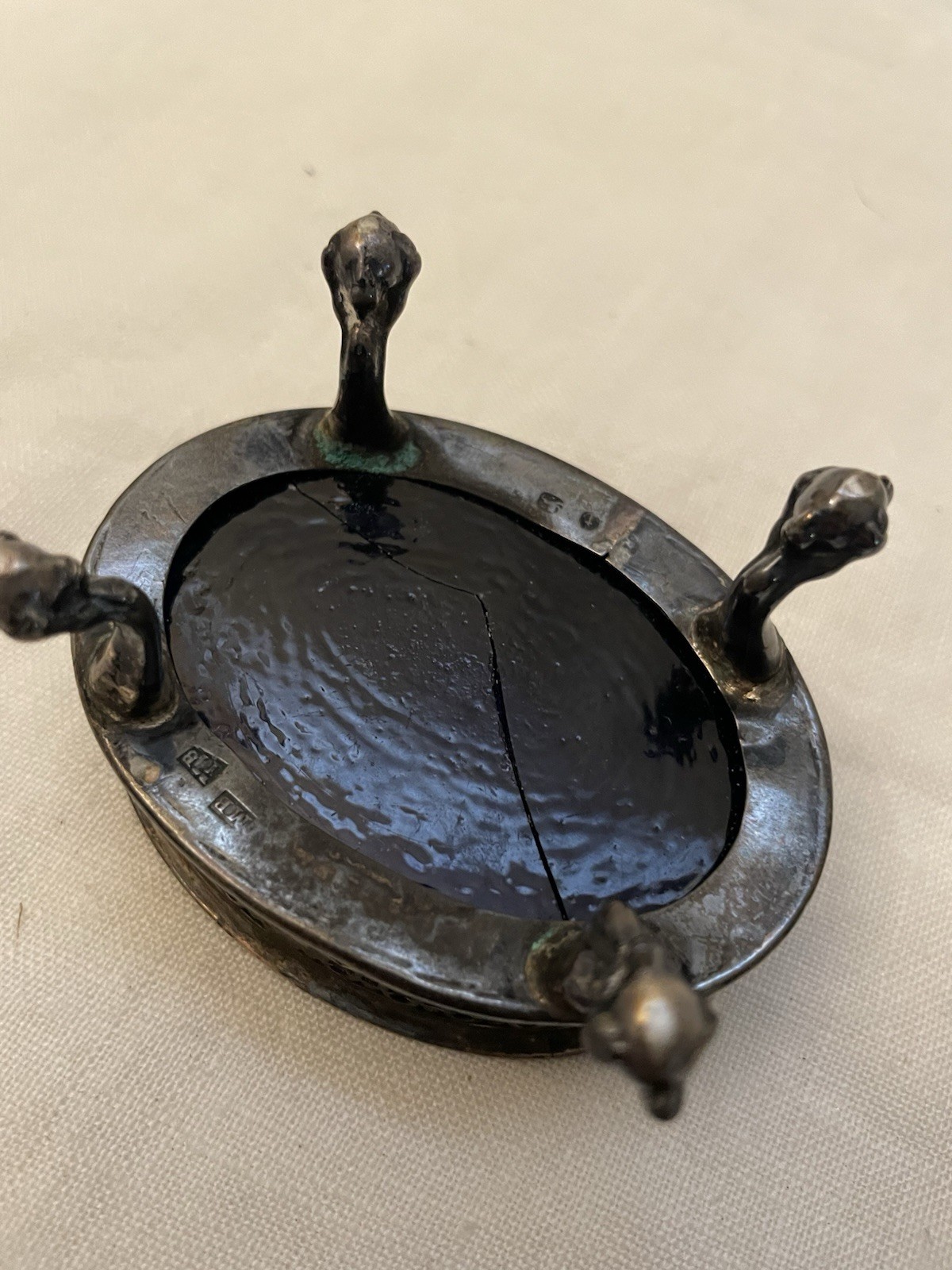 4 Victorian Sterling Silver Colbalt Salt Cellars with spoons (2 Stlg) 156g .925