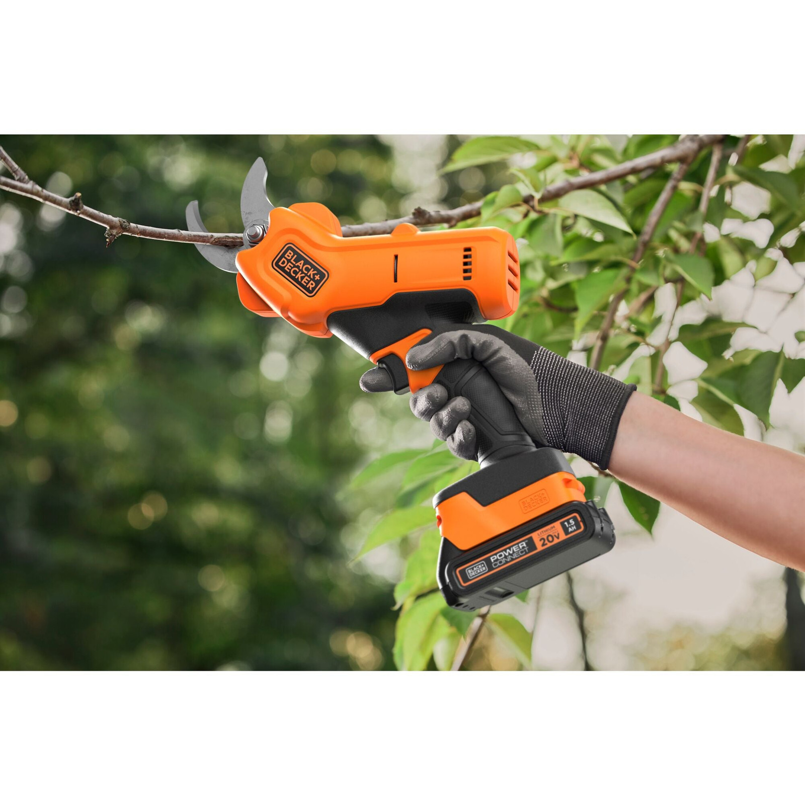 BLACK+DECKER 20V MAX* Cordless Pruner Kit - BCPR320C1