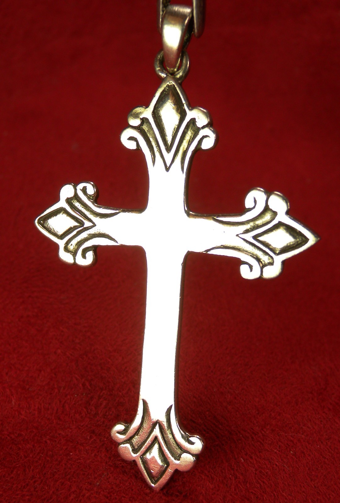 BERTHA’S VINTAGE VATICAN PILGRIMAGE STERLING SILVER HALLMARKED CRUCIFIX CROSS