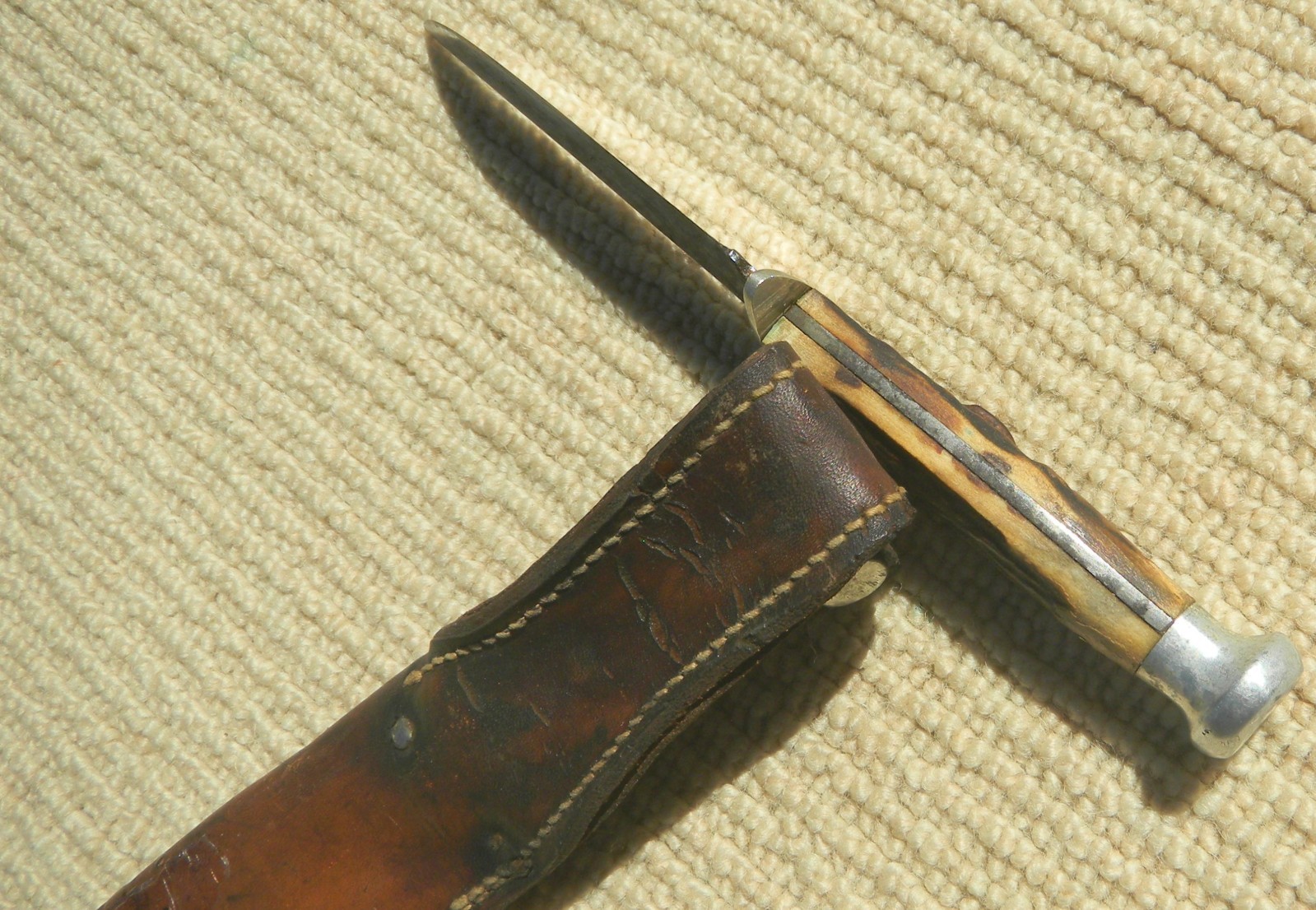 Case Fixed Blade Hunting ,Trapping , Hiking, Camping Knife with Sheath Vintage