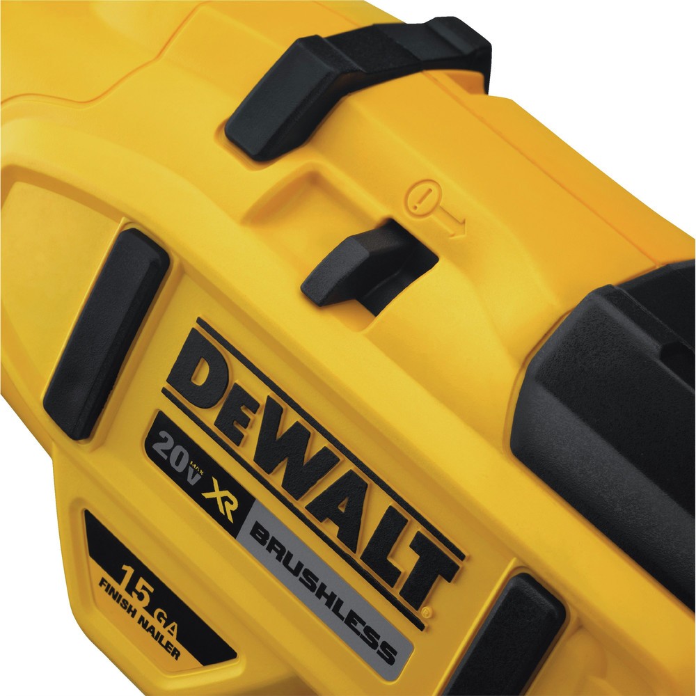 DEWALT 20V MAX XR 15GA Finish Nailer (Tool Only) DCN650BR Certified Refurbished