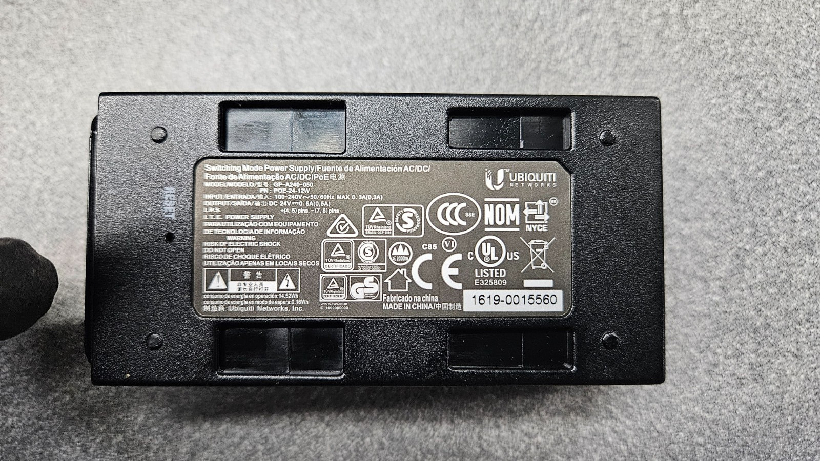 Ubiquiti UniFi Switching 24V 0.5A 12W PoE Injector-GP-A240-050