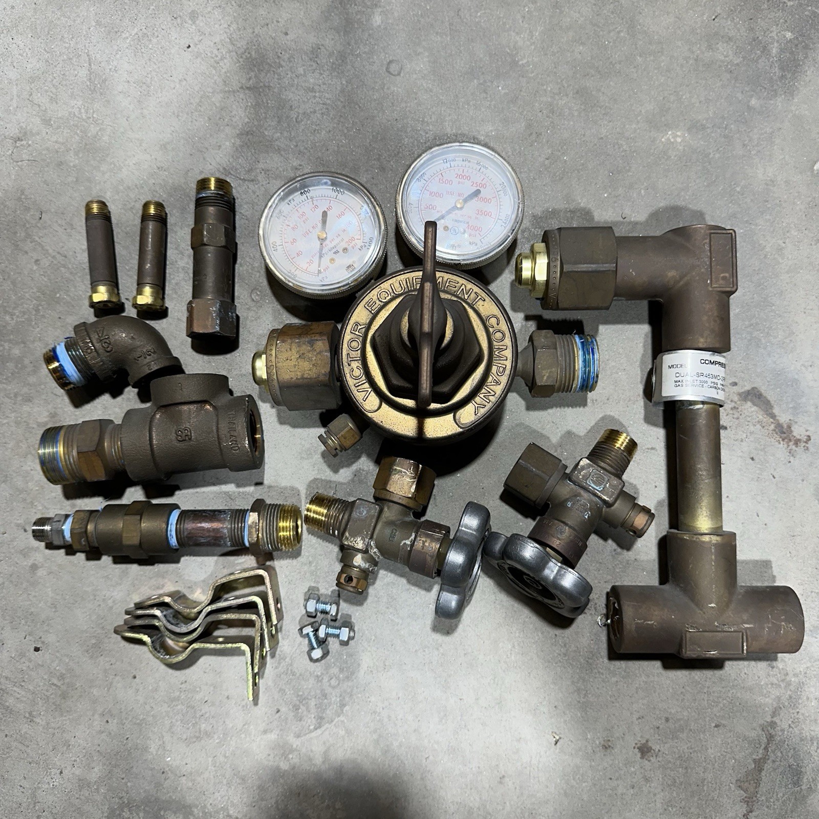 Victor SR-450ME & SR-453MD Heavy Duty High Pressure Single Stage Regulators