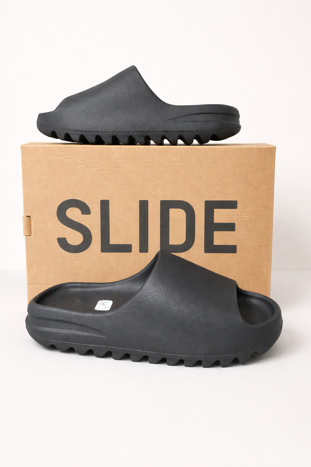 Brand New adidas yeezy slide onyx hq6448 Fast shipping 100% AUTHENTIC SIZE 5-12