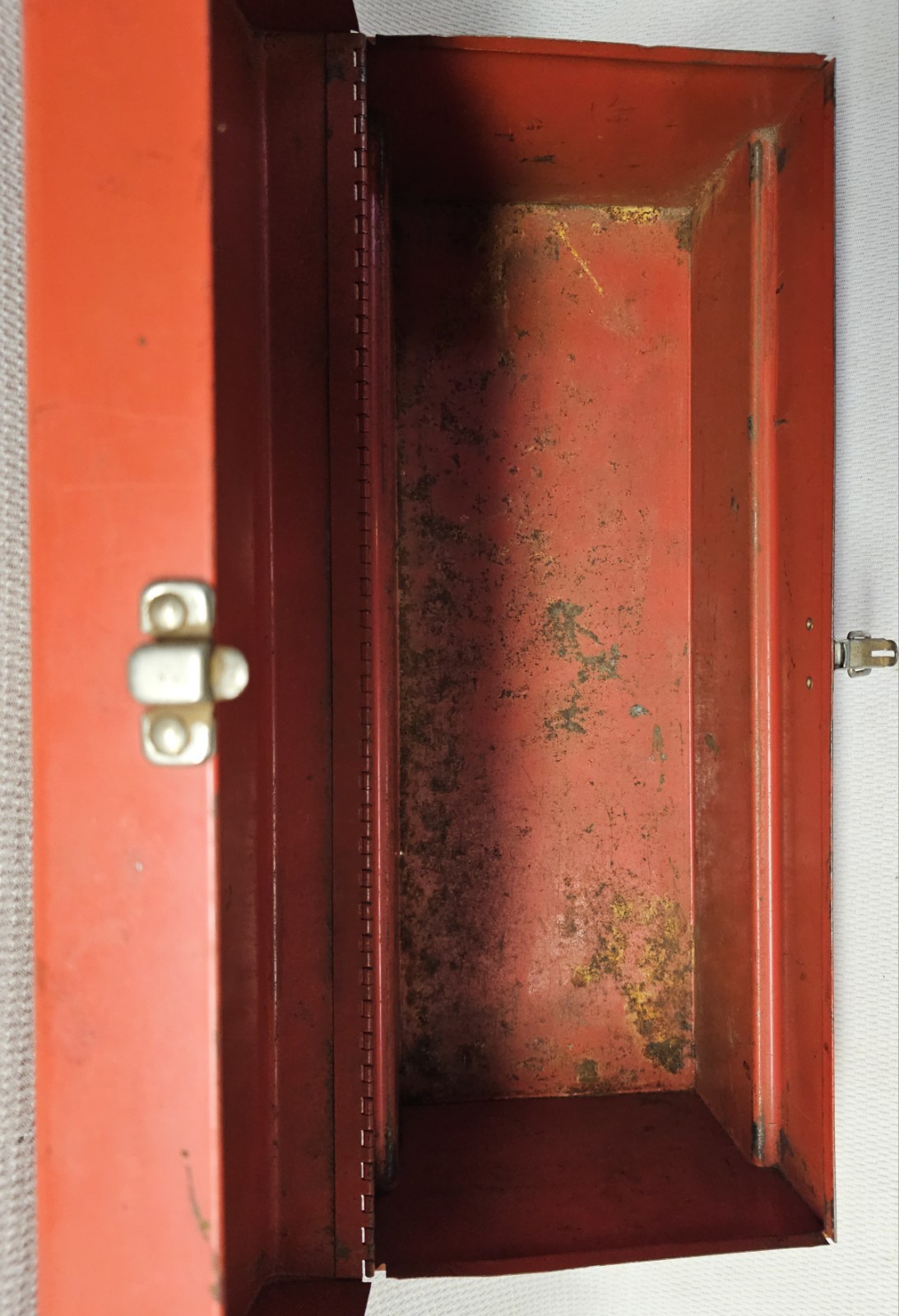 Vintage 1970's Mopar Dodge Scat Pack Bumblebee Red Toolbox NO Tray 7.5" × 20"