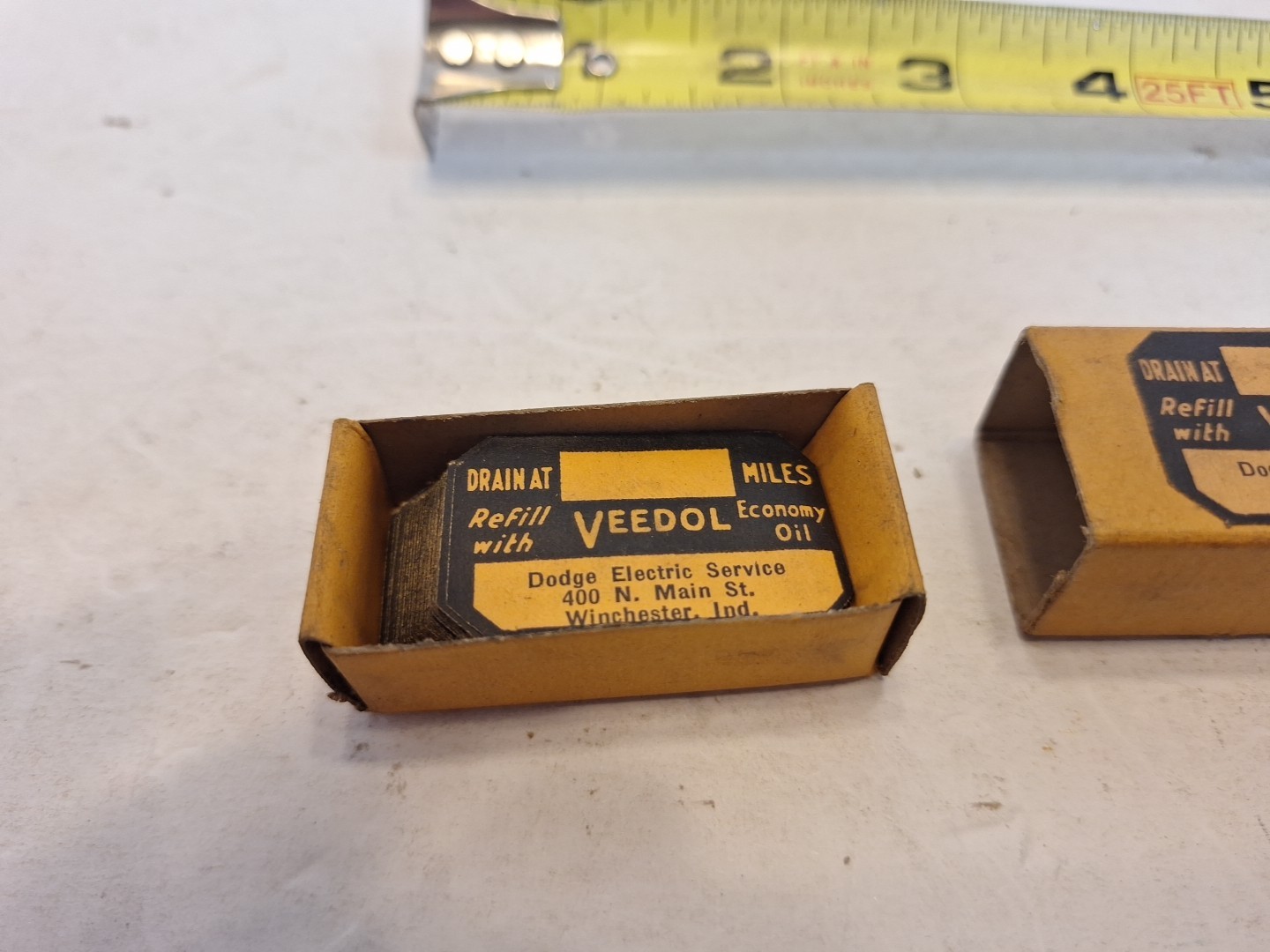 1930-40s Era Veedol Motor Oil Change Sticker Unused Some Stuck Together