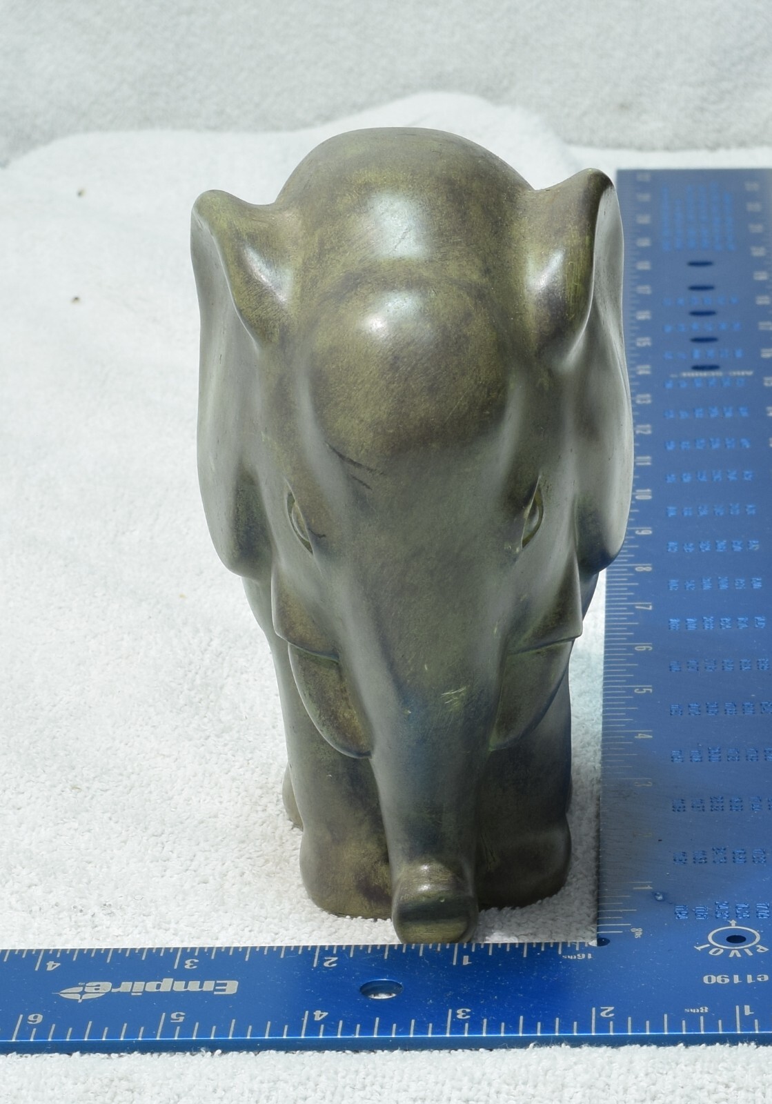 Elephant Resin Animal Figurine Wildlife Craft Collectible Decor