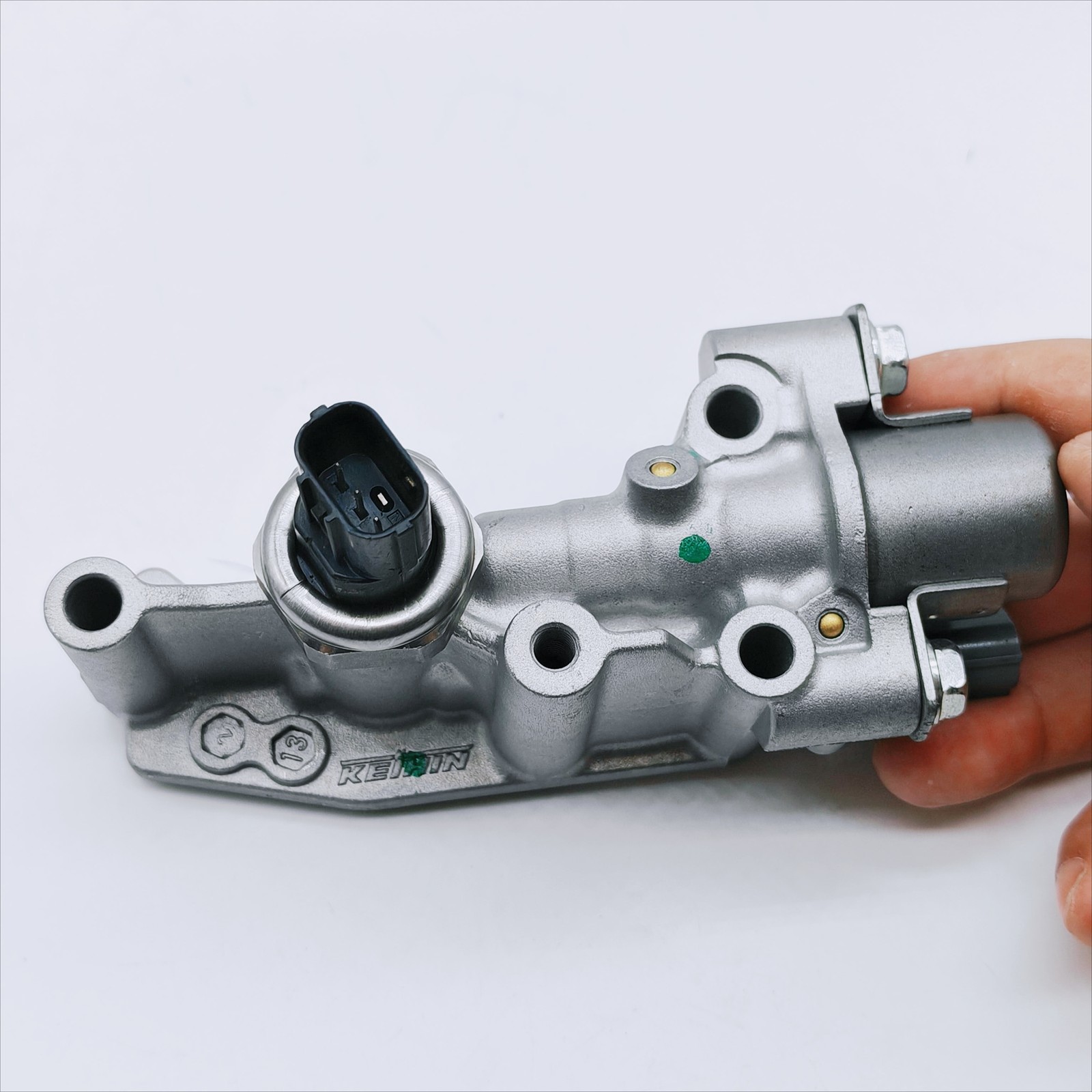 15810-RNA-A01 OEM KEIHIN VTEC Solenoid Spool Valve For 2006-11 Honda Civic 1.8L