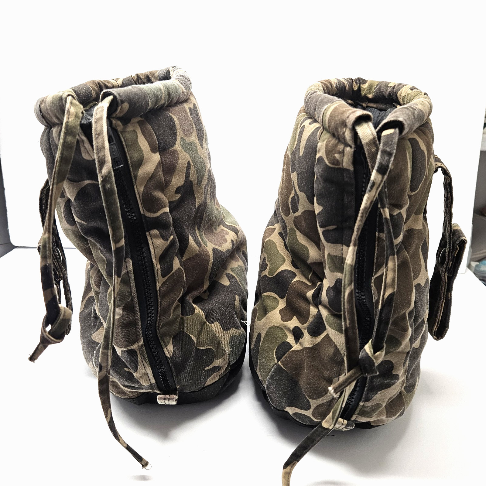 Vintage Insulated Overboots Boot Blanket Covers Army Woodland Camo M 8-10