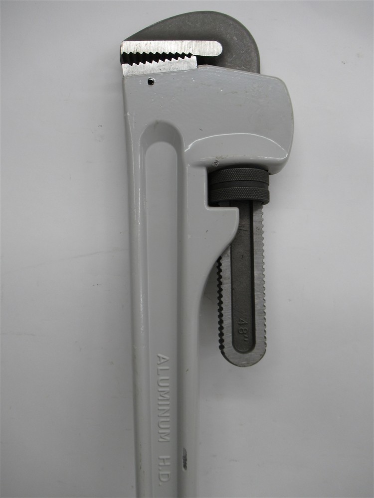 Stark 18847, 48" HD Aluminum Pipe Wrench, 6" Capacity