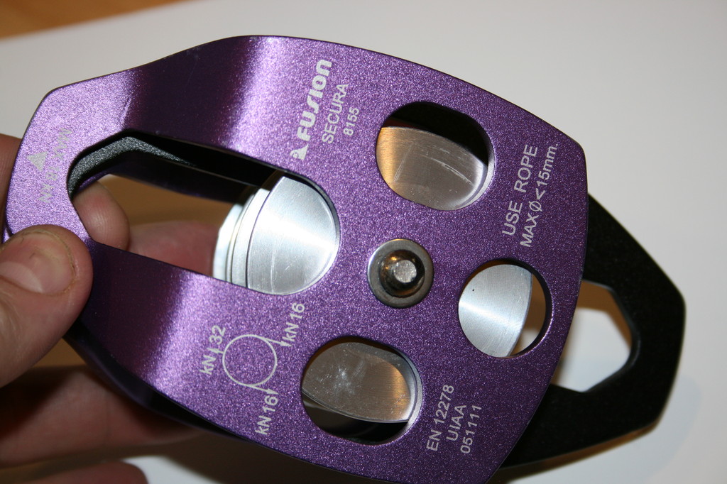 Twin sheave block and tackle 7500Lb pulley system 100 feet 1/2 Double Braid Rope