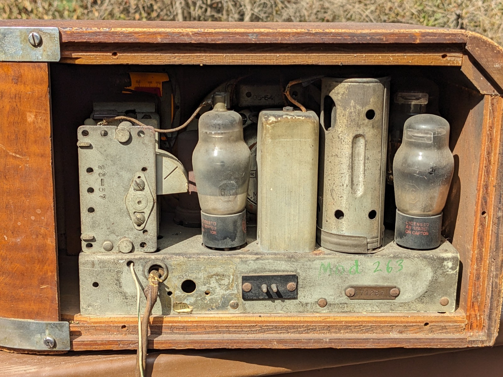 Very RARE 1930s Fada Tabletop Radio, Cork and Chrome Trim, Tambour Door