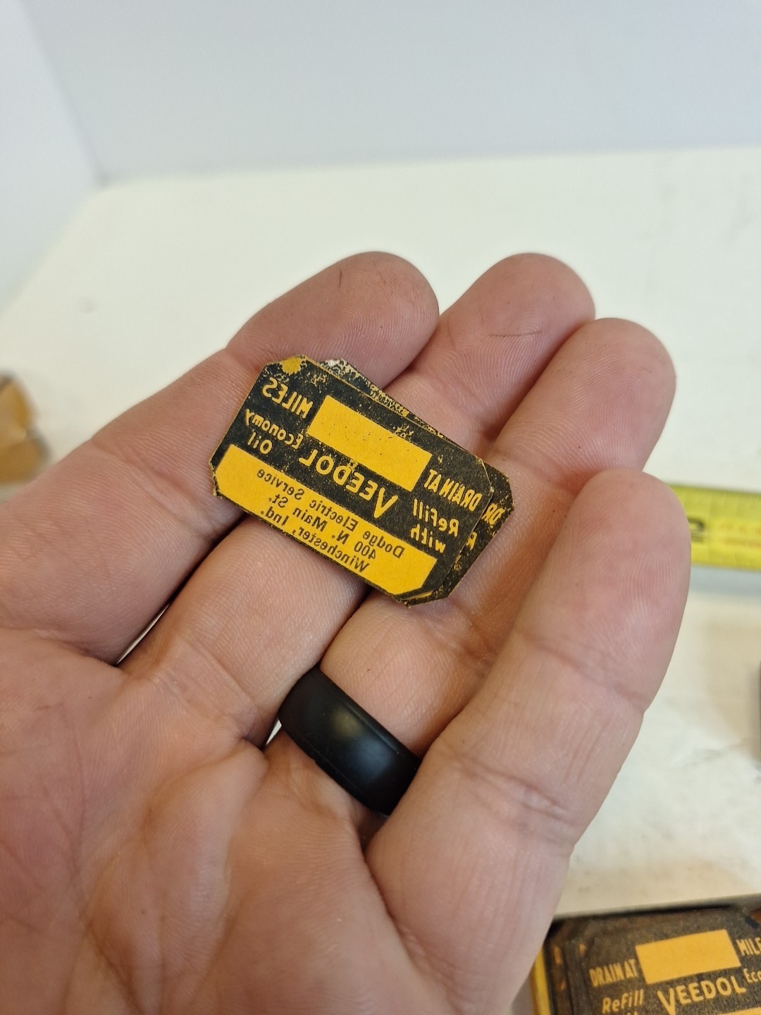 1930-40s Era Veedol Motor Oil Change Sticker Unused Some Stuck Together