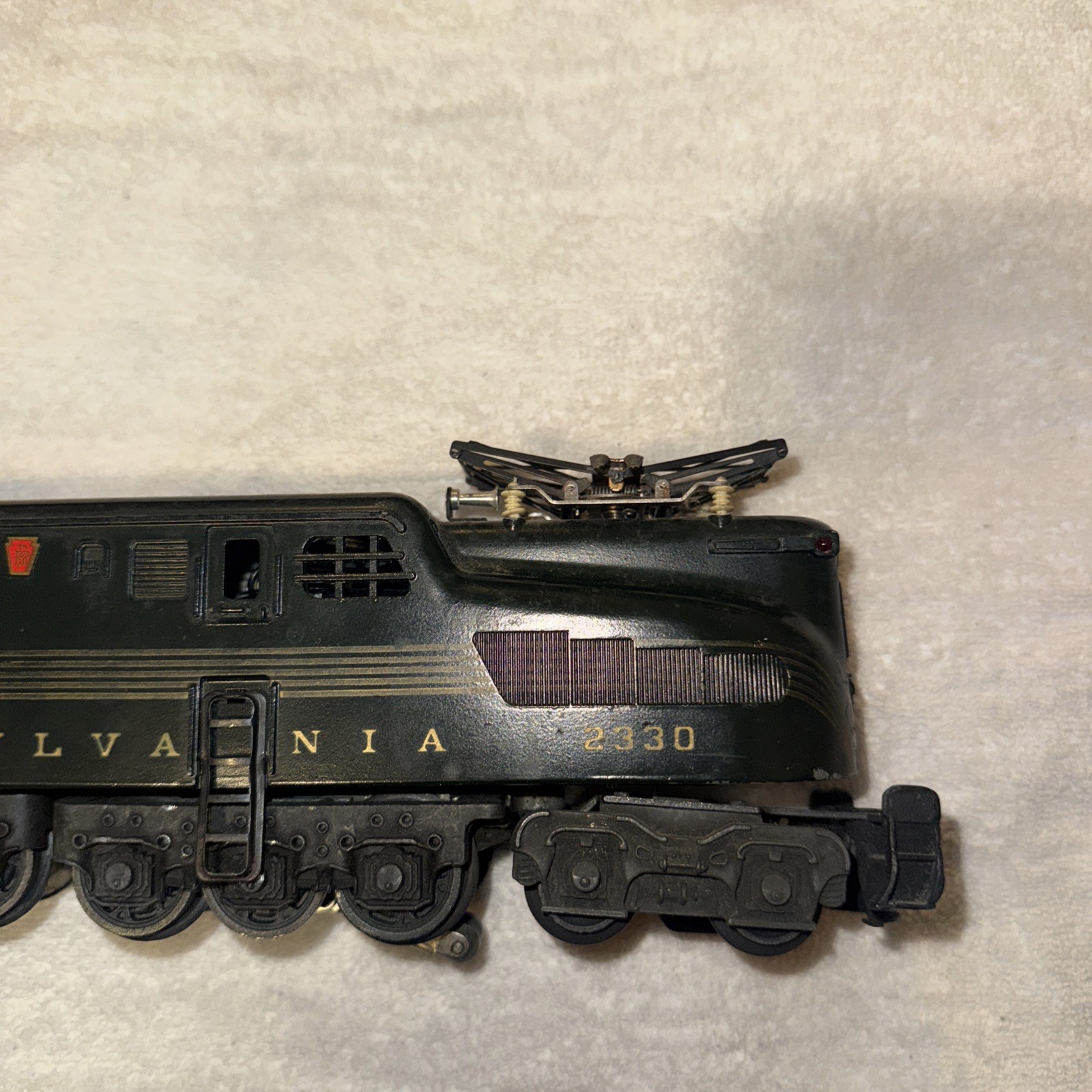 (B) Lionel O Gauge 2330 Pennsylvania GG-1 Electric Locomotive 5 Stripe Green