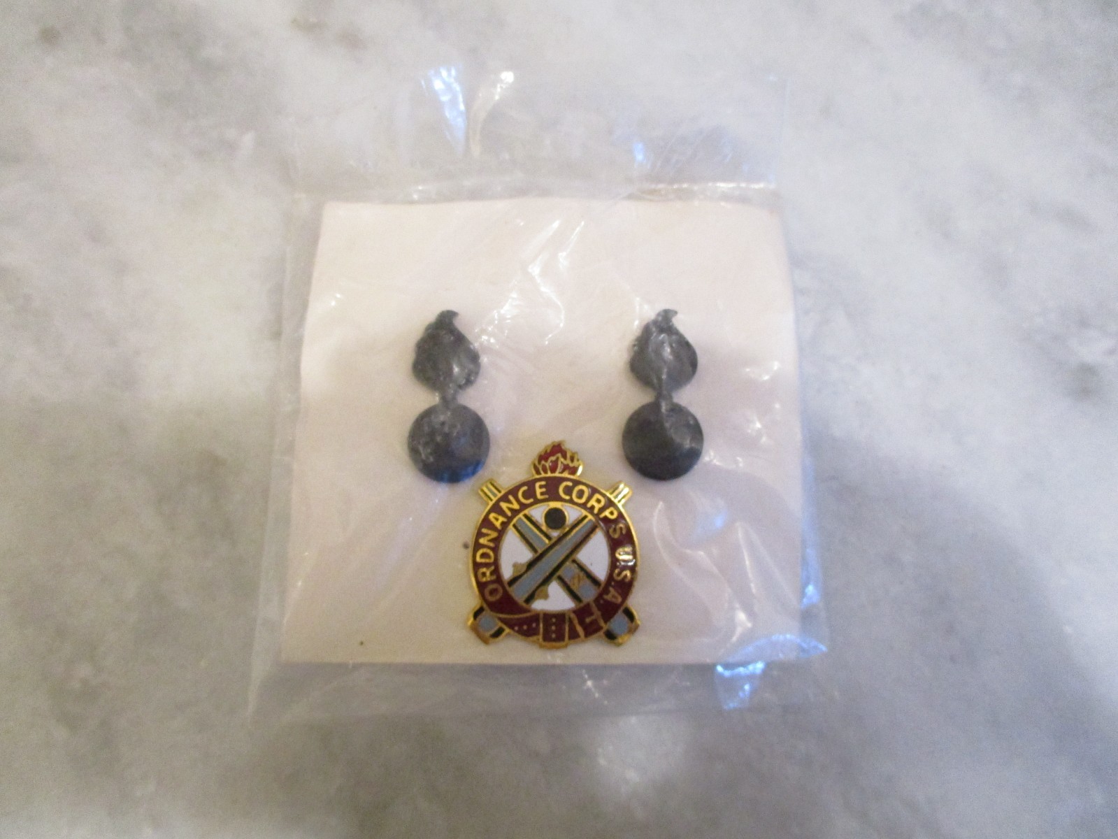 US ARMY-COMMANDER REDSTONE ARSENAL-ORDNANCE CORPS PLAQUE/AWARD/PINS-RET GENERAL