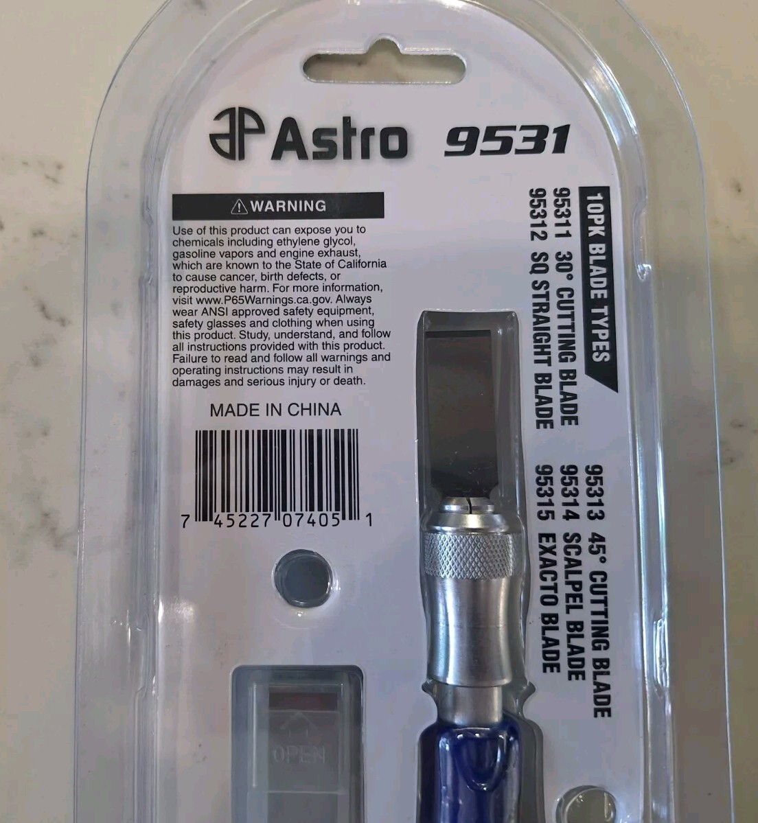 Astro Pneumatic AST-9531 Universal Razor Edged Scraper & 10 Blades