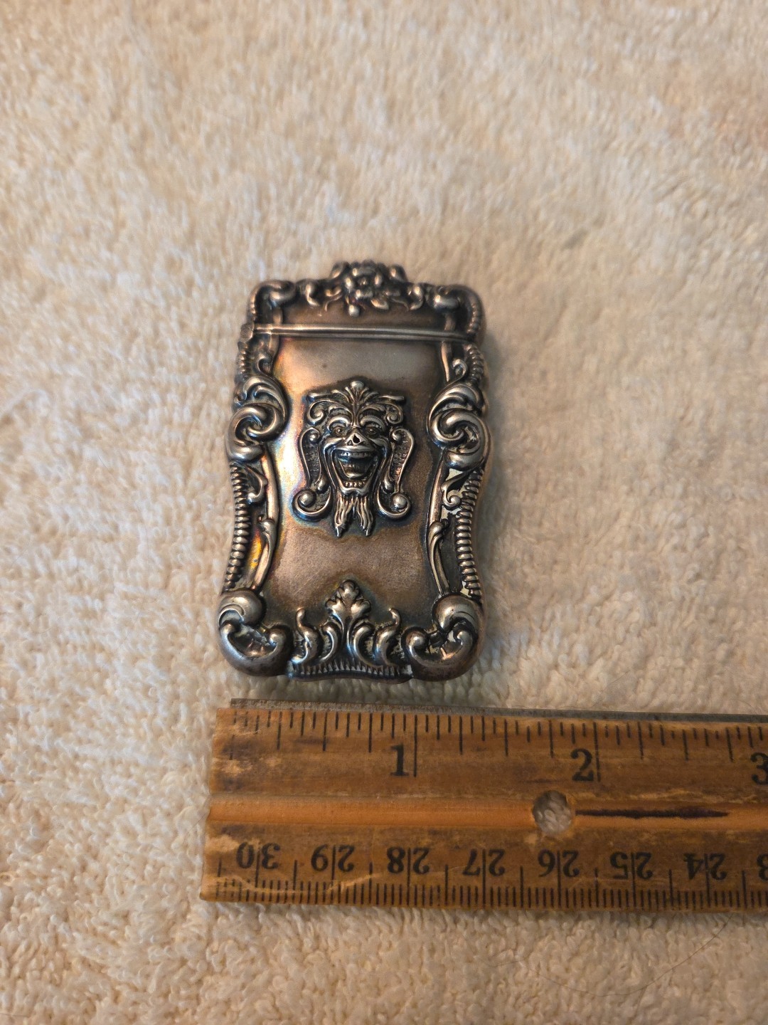 Art Nouveau sterling silver ornate MATCH SAFE VESTA CASE Lion/Gargoyle Head