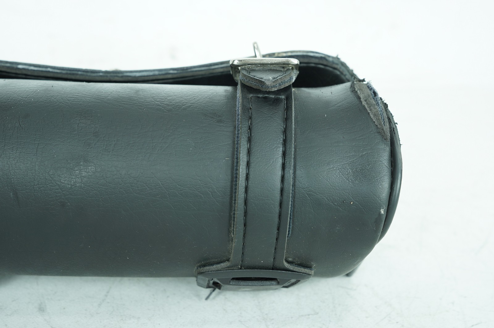 2008 Harley Dyna FXDWG 105th Wide Glide Front Onboard Tool Bag Leather Storage