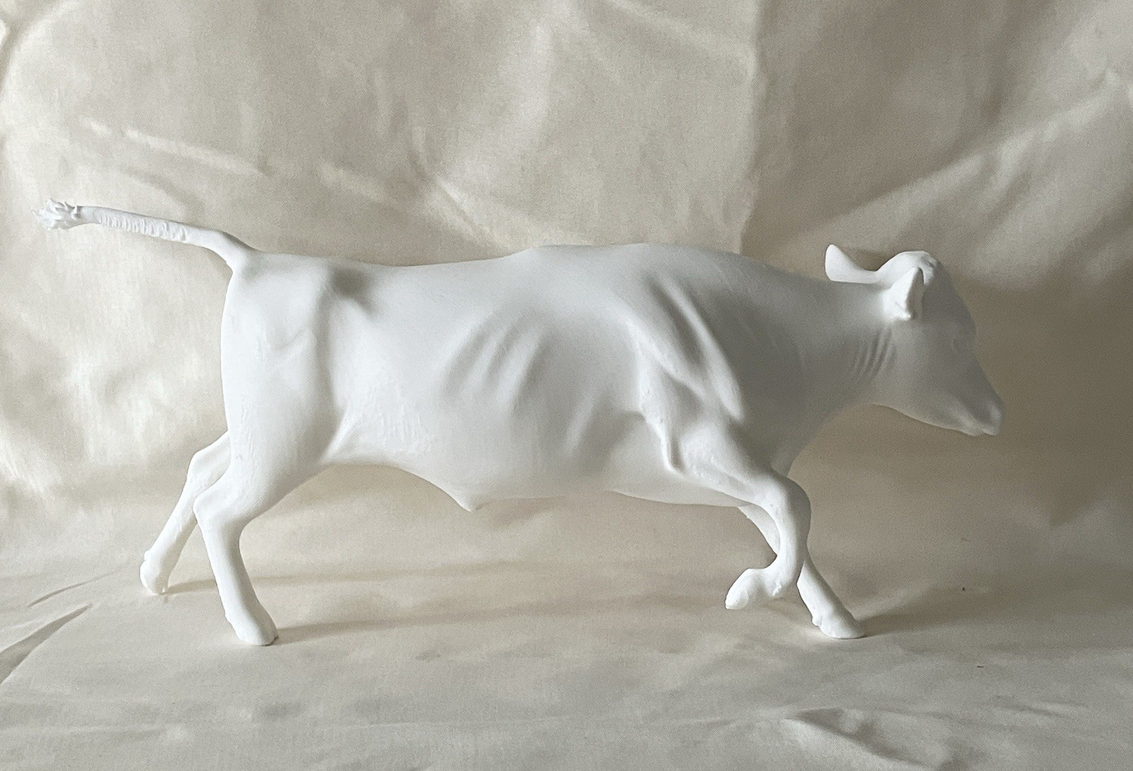 1:9 Unfinished Running Steer Cow 3d Print Traditional Breyer Model Horses Etc